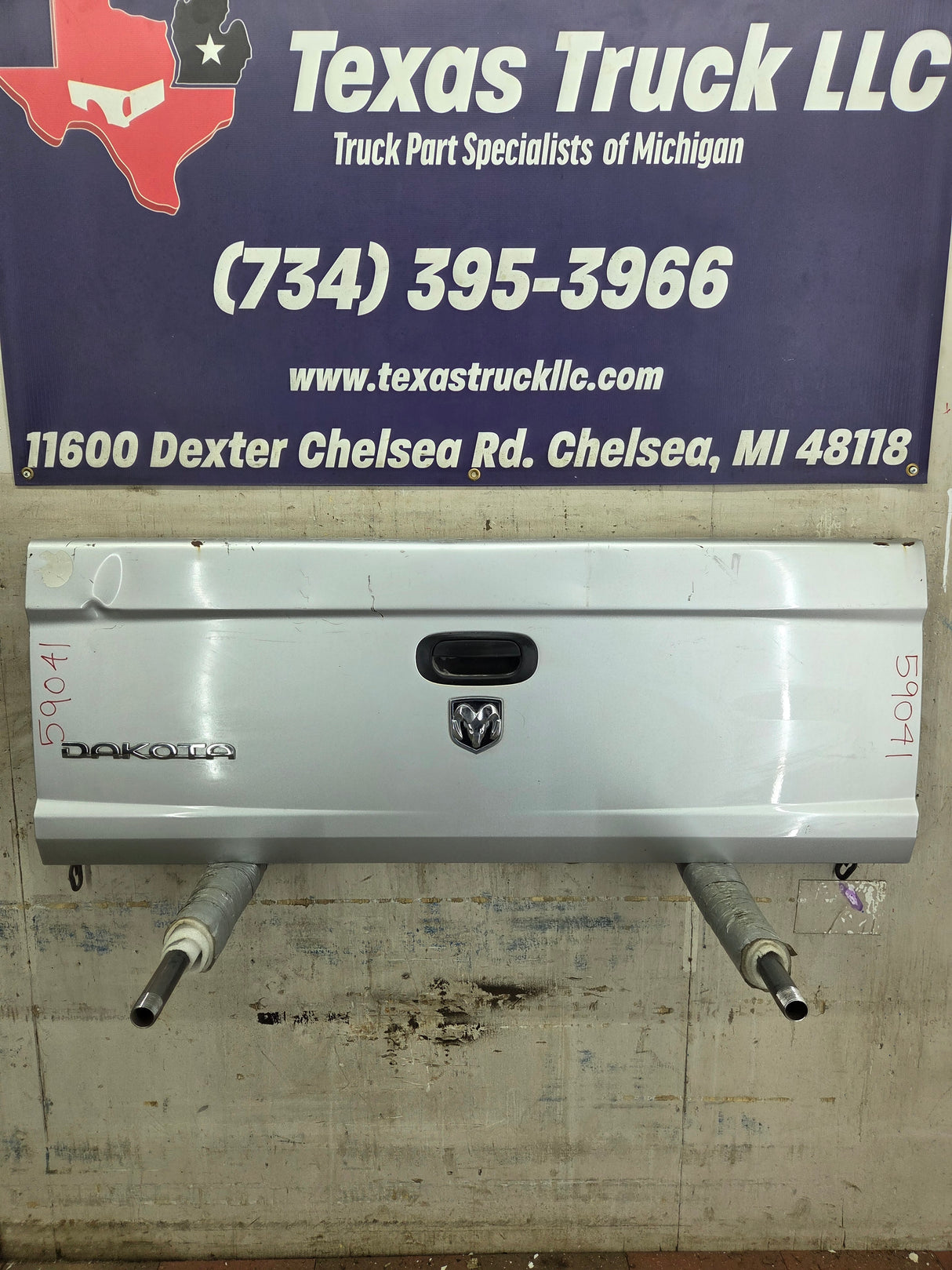2005-2011 Dodge Dakota 3rd Gen Tailgate