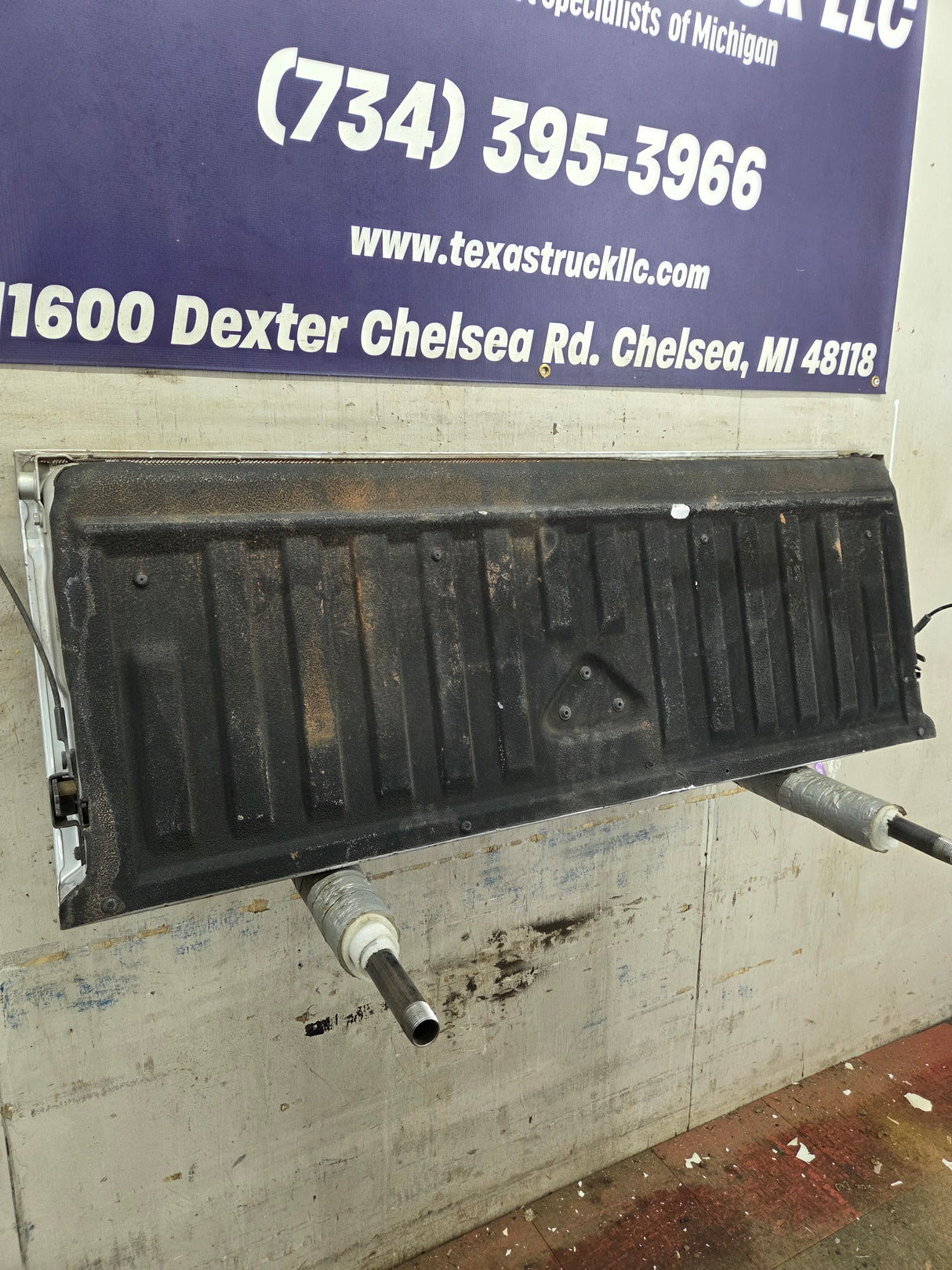 2005-2011 Dodge Dakota 3rd Gen Tailgate