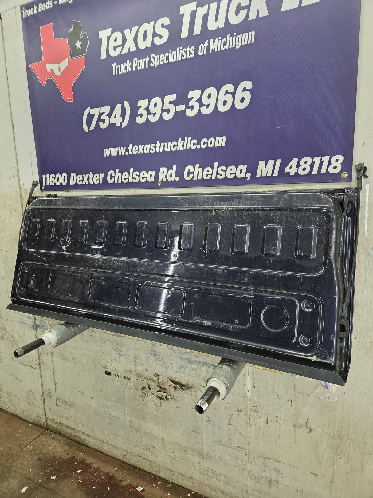 2019-2026 Chevrolet Silverado 2500 HD 3500HD Truck Tailgate