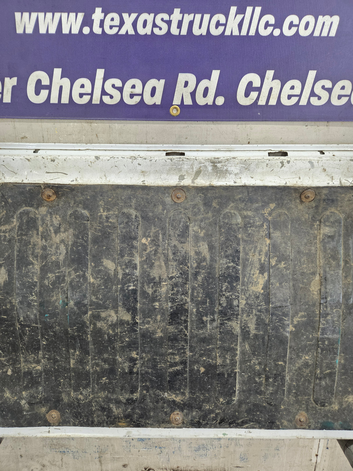 2008-2016 Ford Super Duty Tailgate F250 F350 F450 F550 - Oxford White