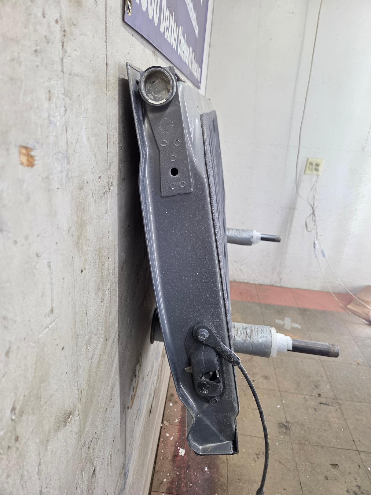 2014-2019 Chevrolet Silverado / GMC Sierra 1500 2500 3500 HD Tailgate