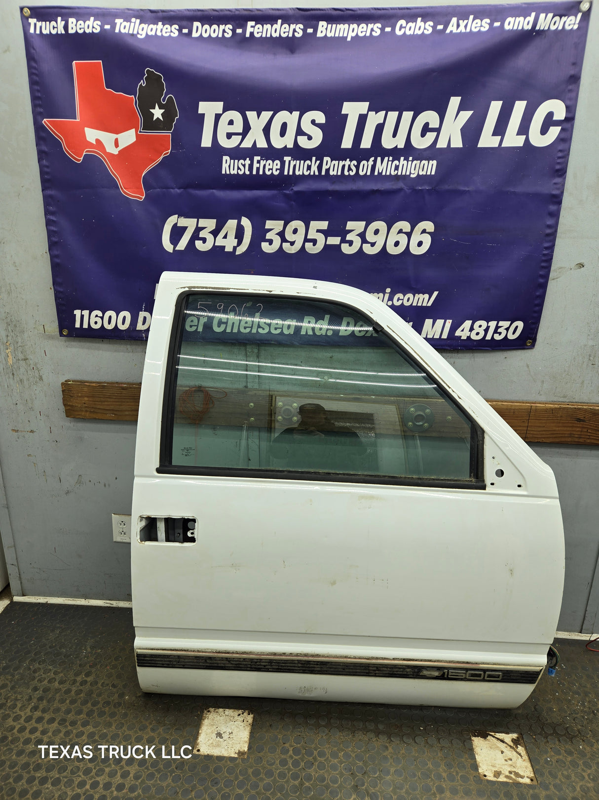 1988-2000 Chevrolet Silverado Suburban GMC Sierra RH Front Passenger Door - Blue