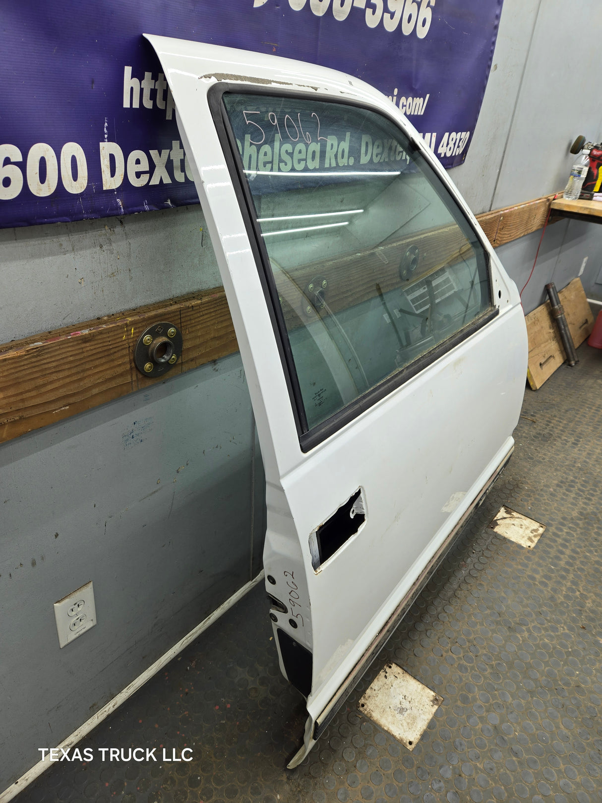 1988-2000 Chevrolet Silverado Suburban GMC Sierra RH Front Passenger Door - Blue