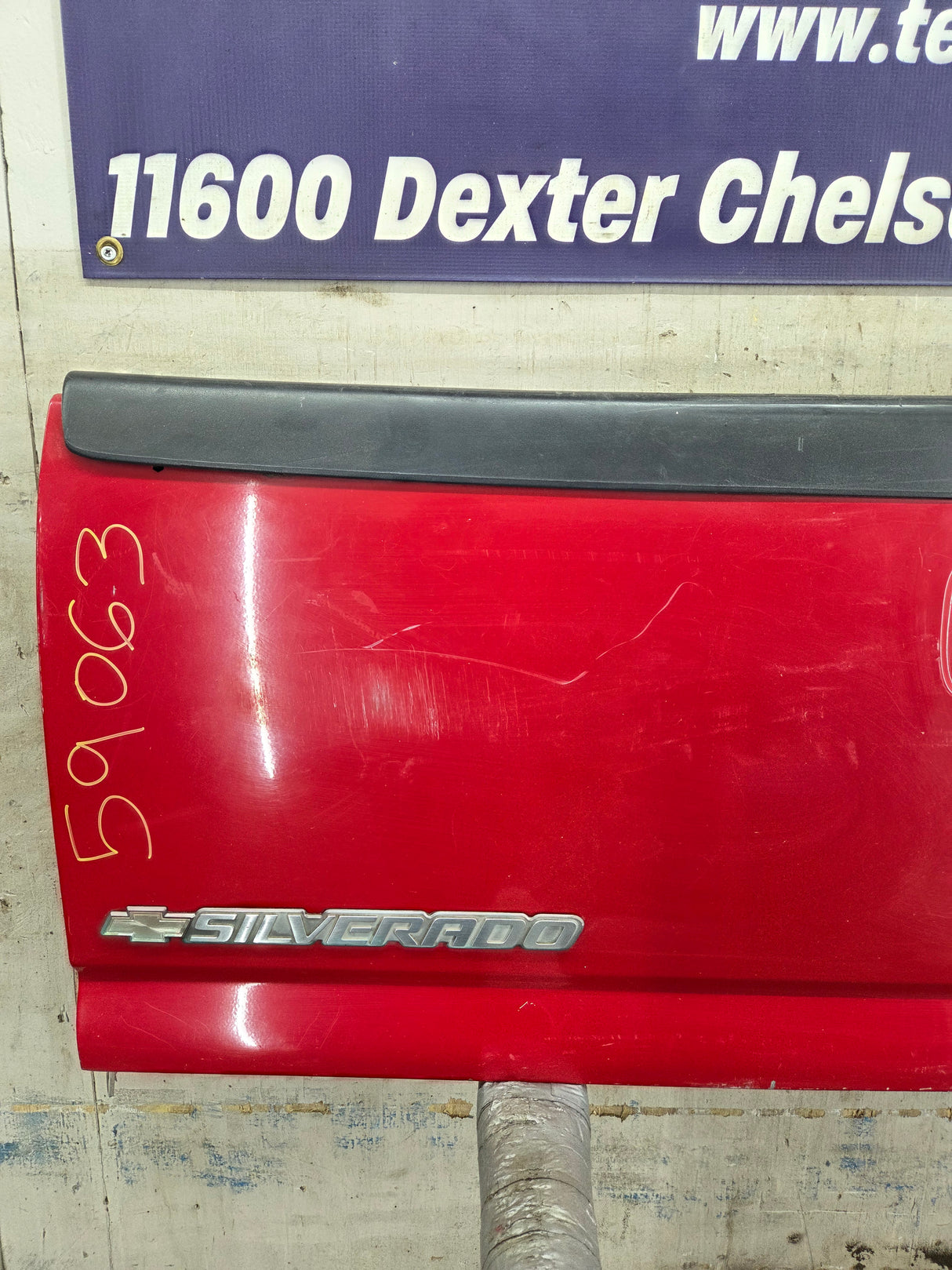 1999-2007 Chevrolet Silverado / GMC Sierra 1500 2500 3500 Tailgate