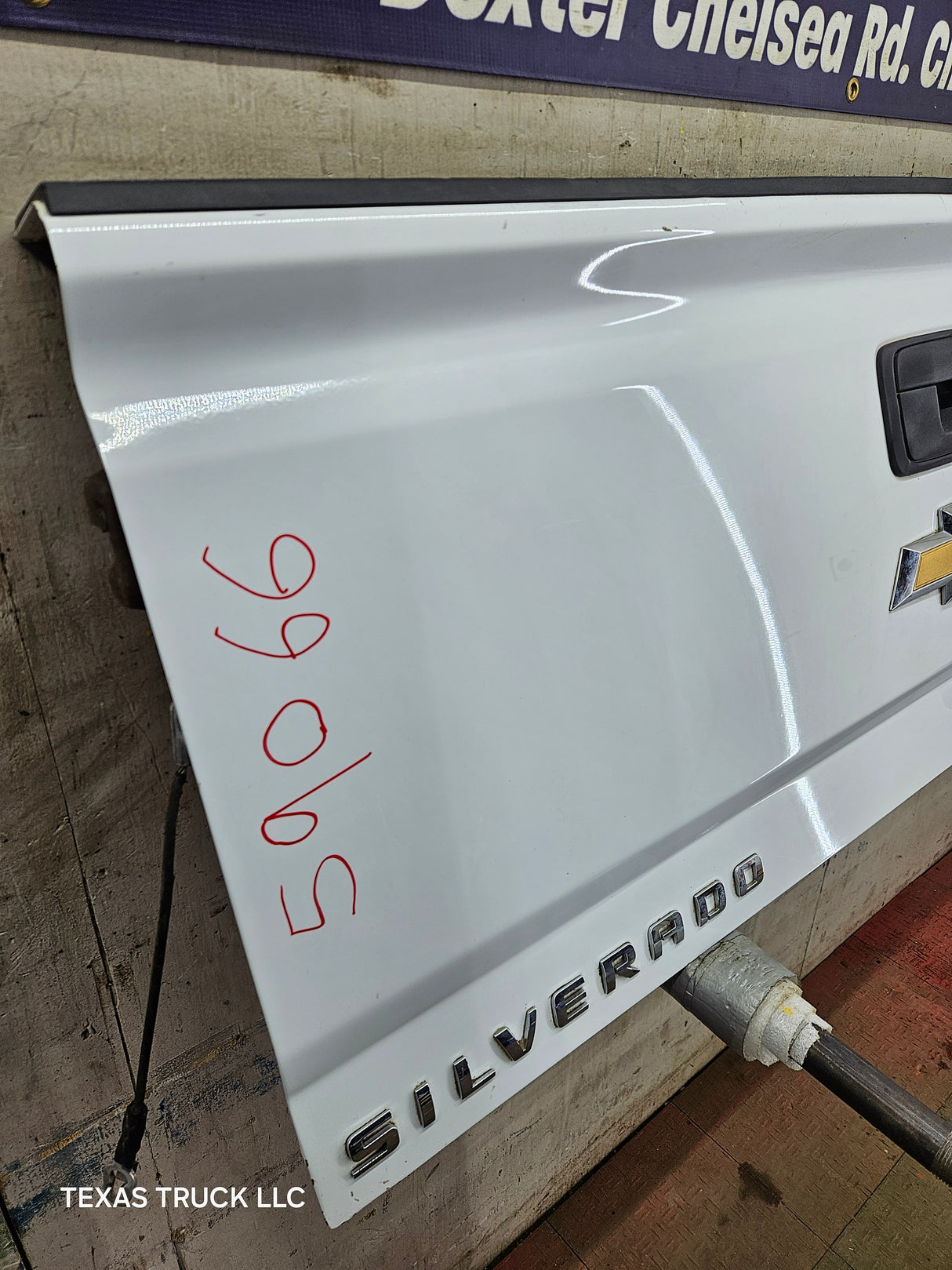 2014-2019 Chevrolet Silverado / GMC Sierra 1500 2500 3500 HD Tailgate