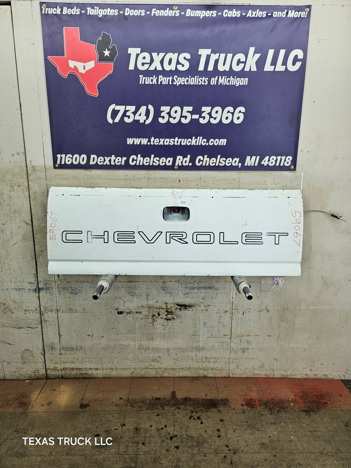 1999-2007 Chevrolet Silverado / GMC Sierra 1500 2500 3500 Tailgate