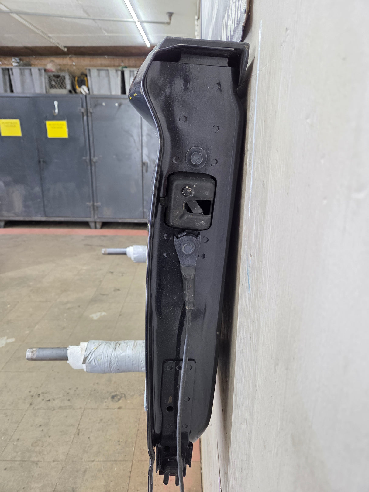 2019-2026 Chevrolet Silverado 2500 HD 3500HD Truck Tailgate