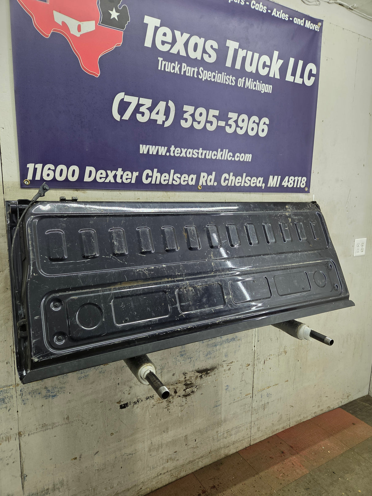 2019-2026 Chevrolet Silverado 2500 HD 3500HD Truck Tailgate