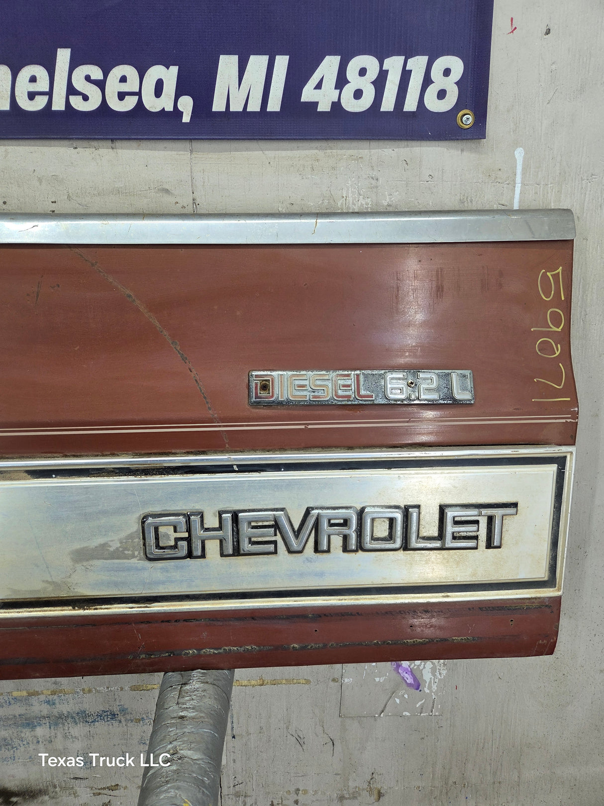 1973-1987 Chevrolet / GMC Square Body Tailgate C10 C15 C20 C25 C35 K10 K15 K20 K25 K35