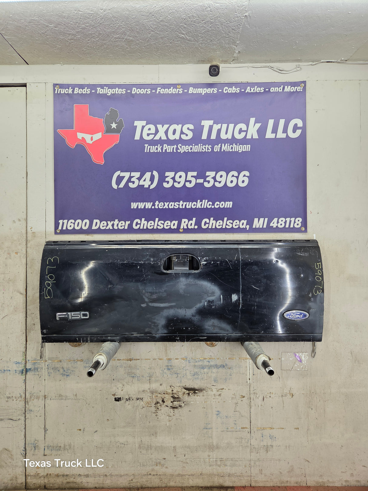 1997-2003 F150 / 1999-2007 Ford F250 F350 F450 F550 Super Duty Tailgate