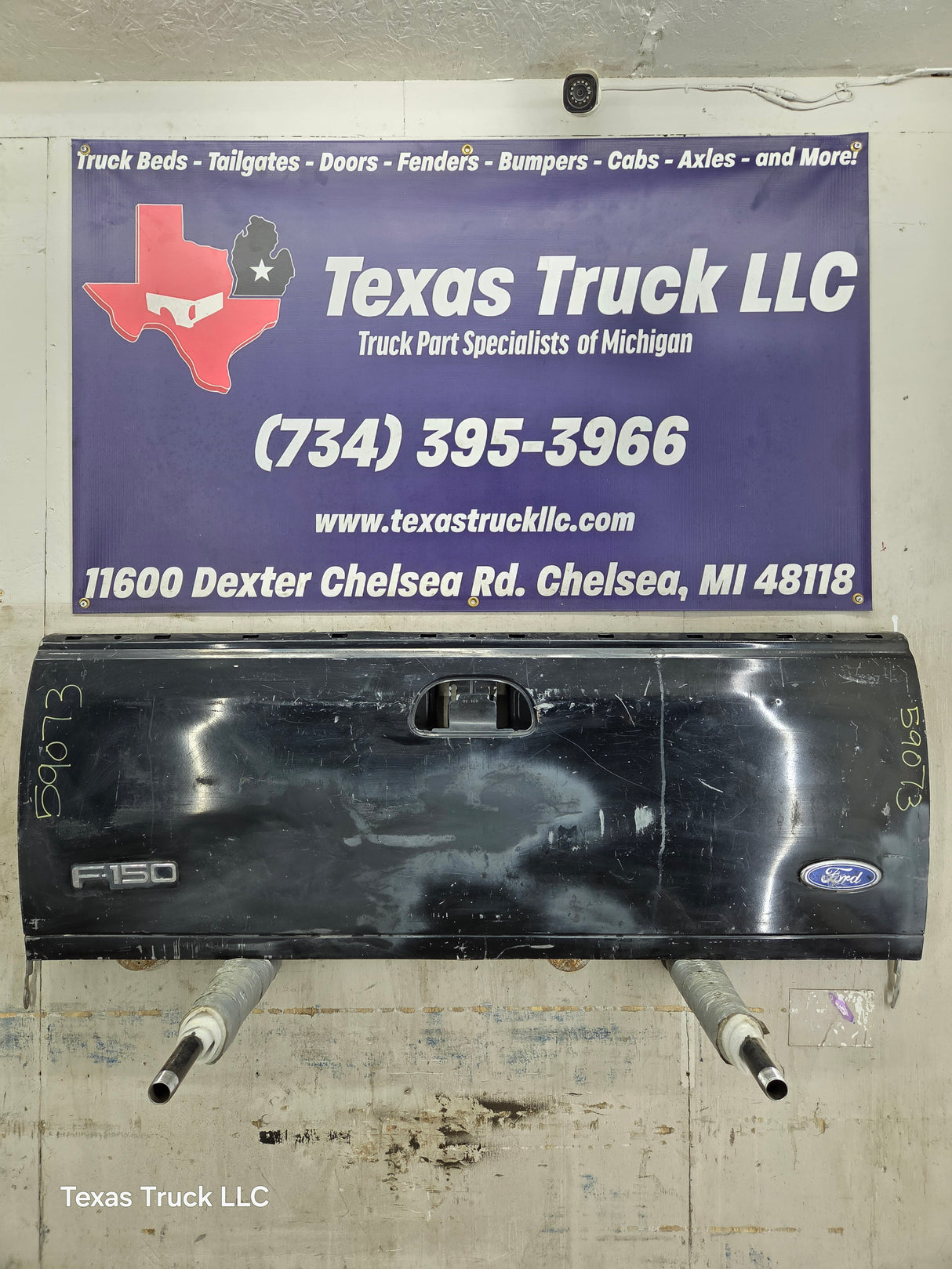 1997-2003 F150 / 1999-2007 Ford F250 F350 F450 F550 Super Duty Tailgate