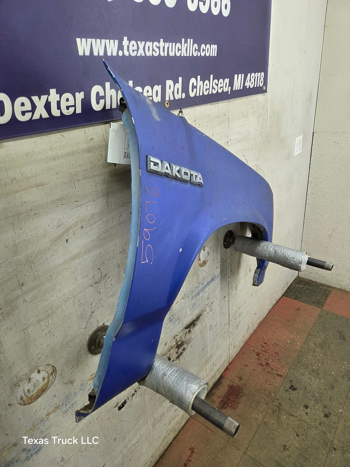 1987-1996 Dodge Dakota RH Passenger Side Front Fender