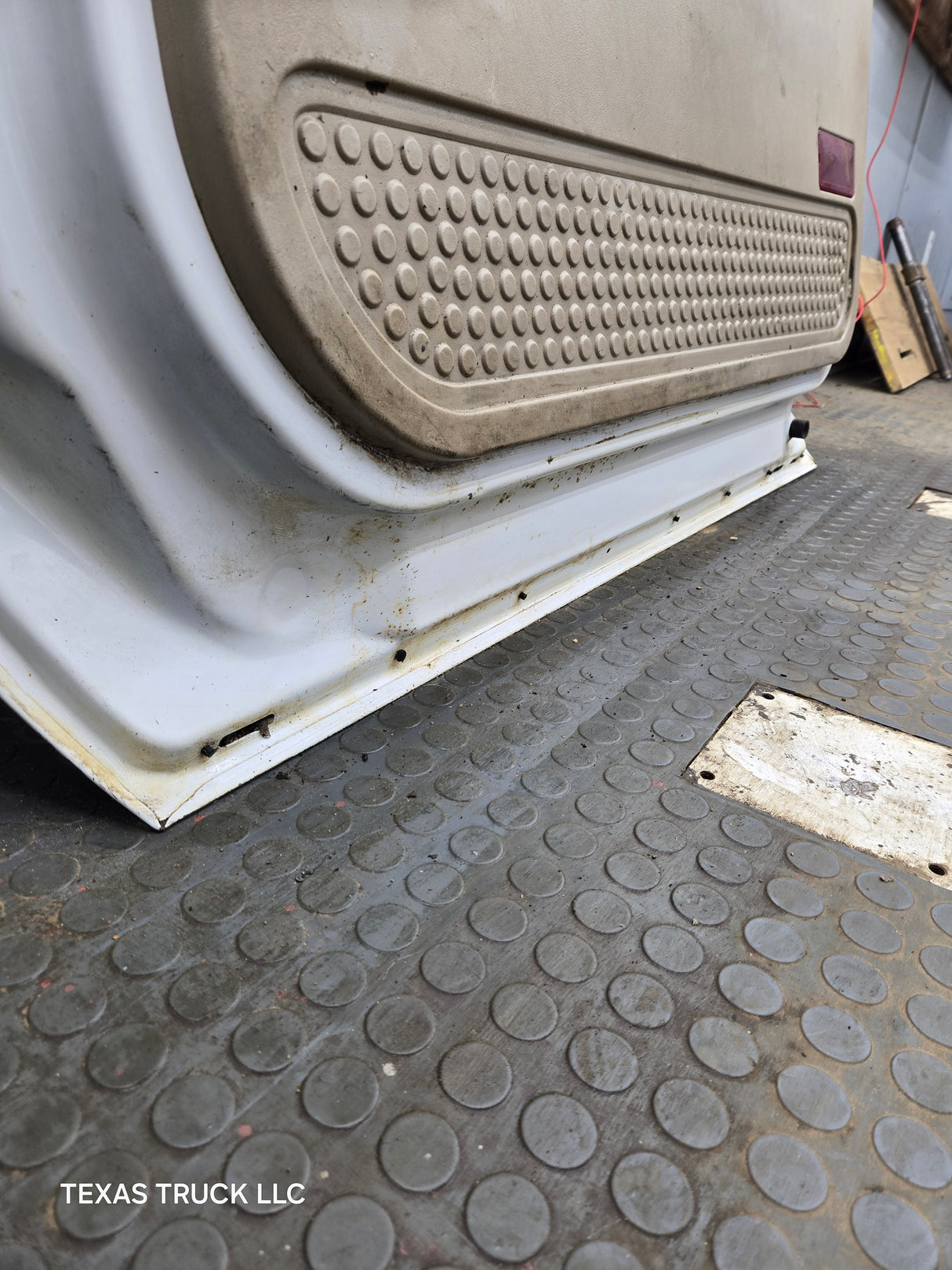 1999-2011 Ford Super Duty / Excursion Front Passenger RH Door F250 F350 F450 F550