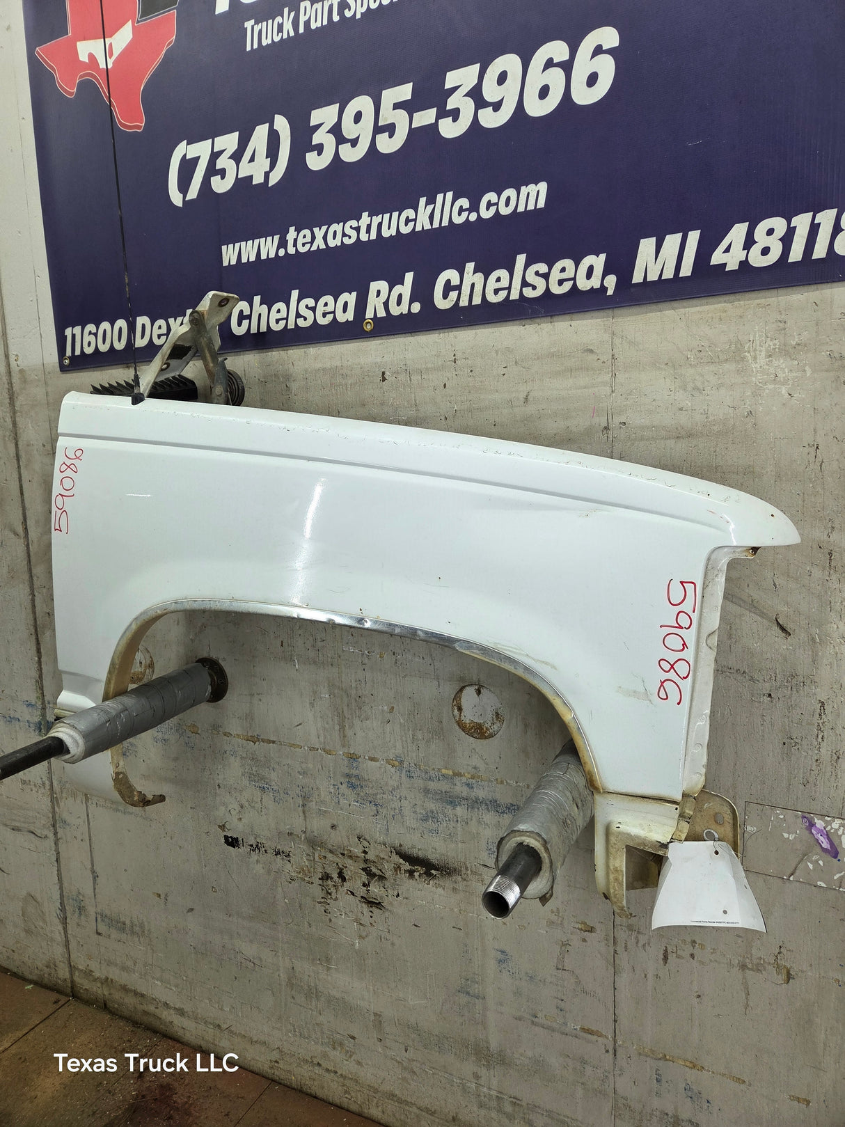 1988-1998 Chevrolet / GMC 1500 2500 3500 Right Hand Passenger Side Front Fender