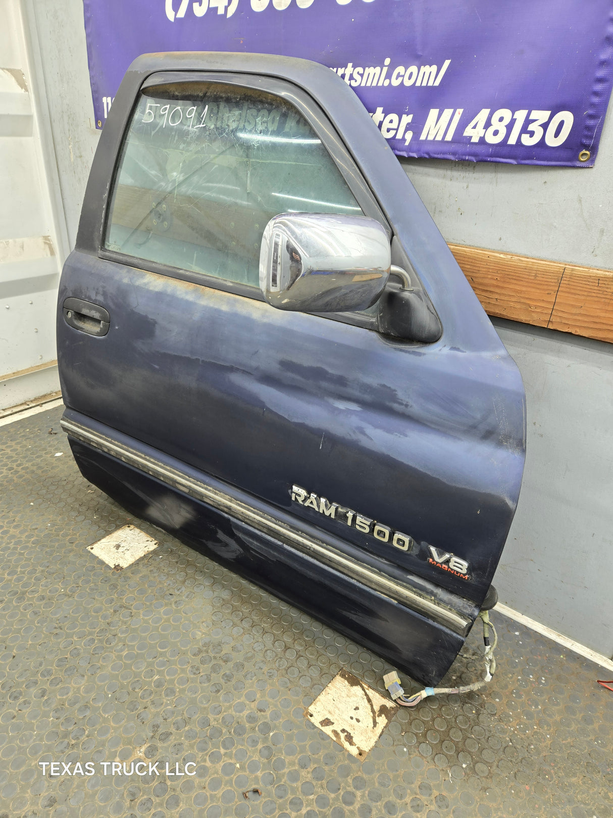 1994-2002 Dodge Ram 2nd Gen RH Passenger Side Front Door Regular Cab / 2 Door Ext Cab 1500 2500 3500 ROUND CORNER