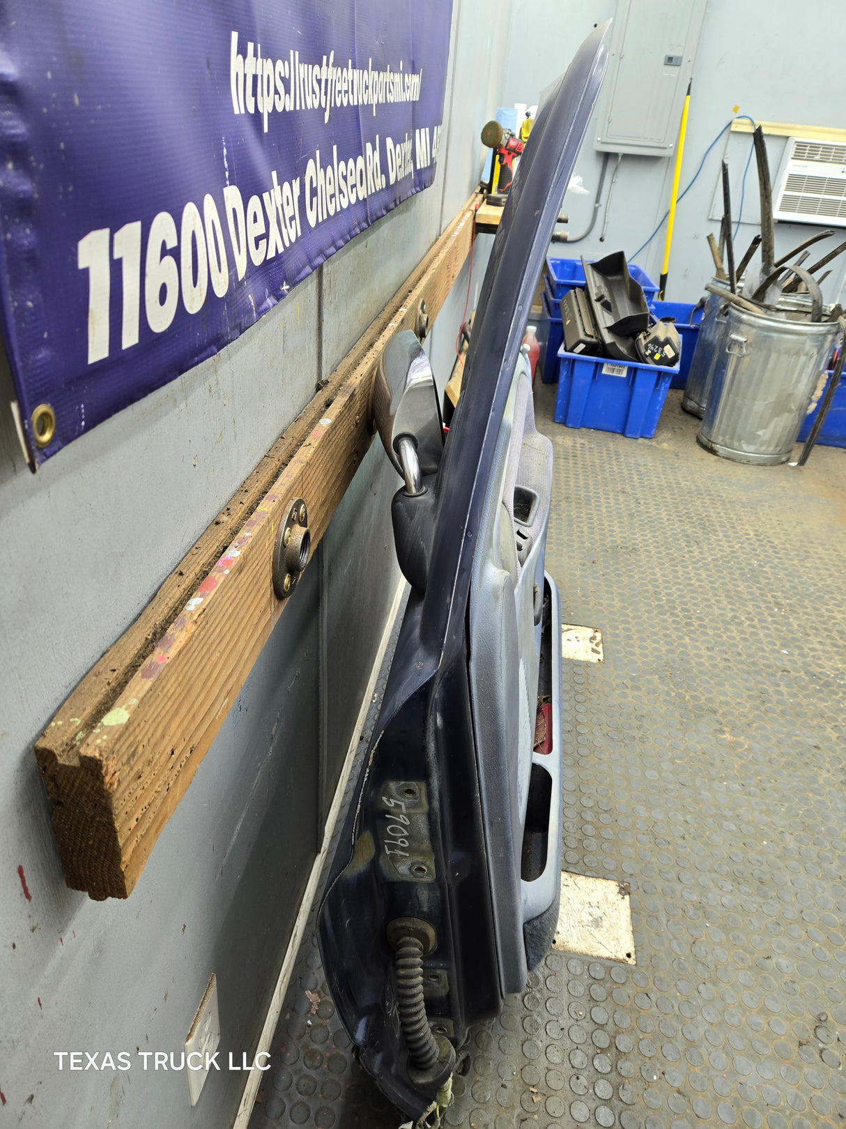 1994-2002 Dodge Ram 2nd Gen RH Passenger Side Front Door Regular Cab / 2 Door Ext Cab 1500 2500 3500 ROUND CORNER