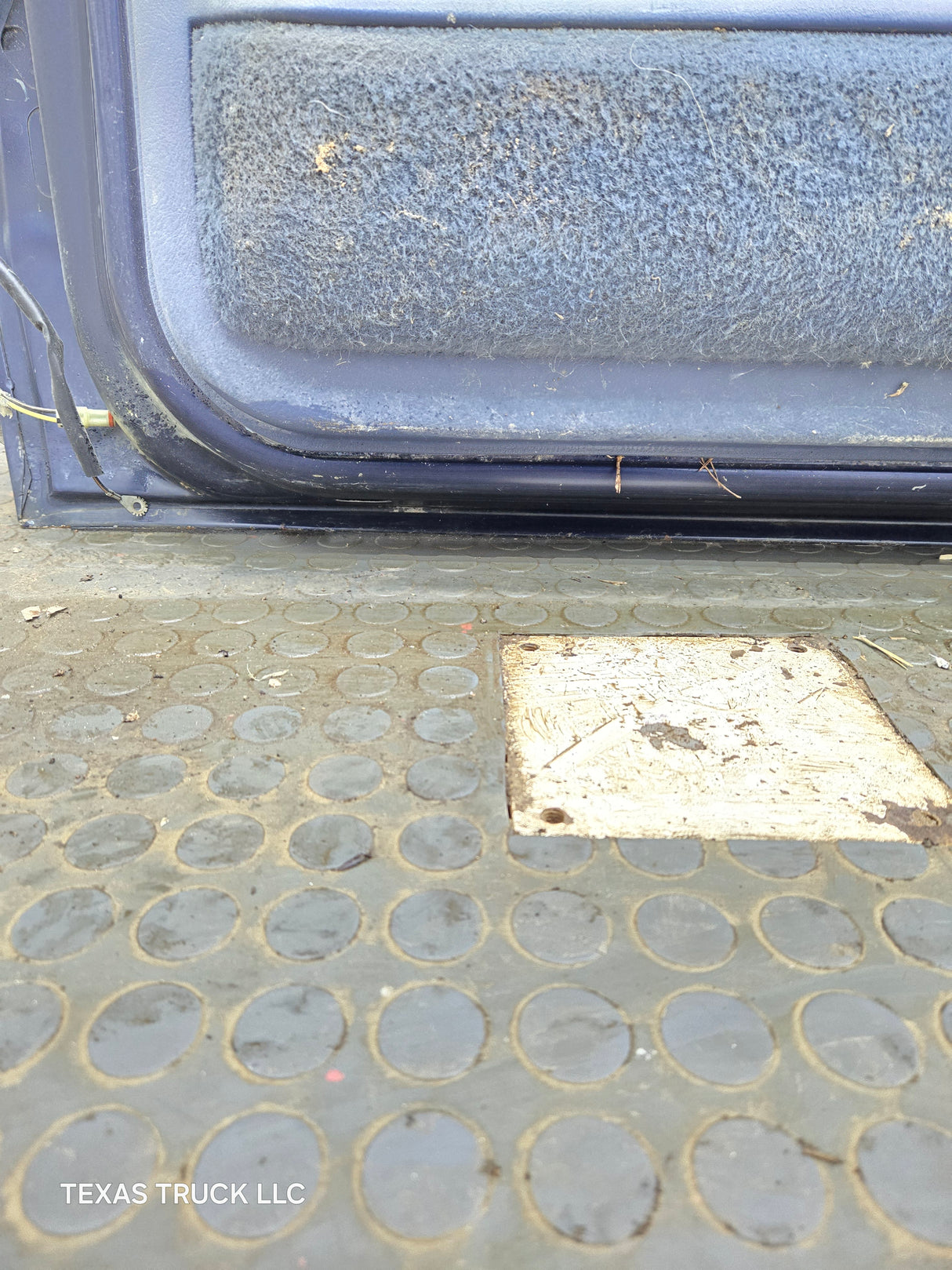 1994-2002 Dodge Ram 2nd Gen RH Passenger Side Front Door Regular Cab / 2 Door Ext Cab 1500 2500 3500 ROUND CORNER