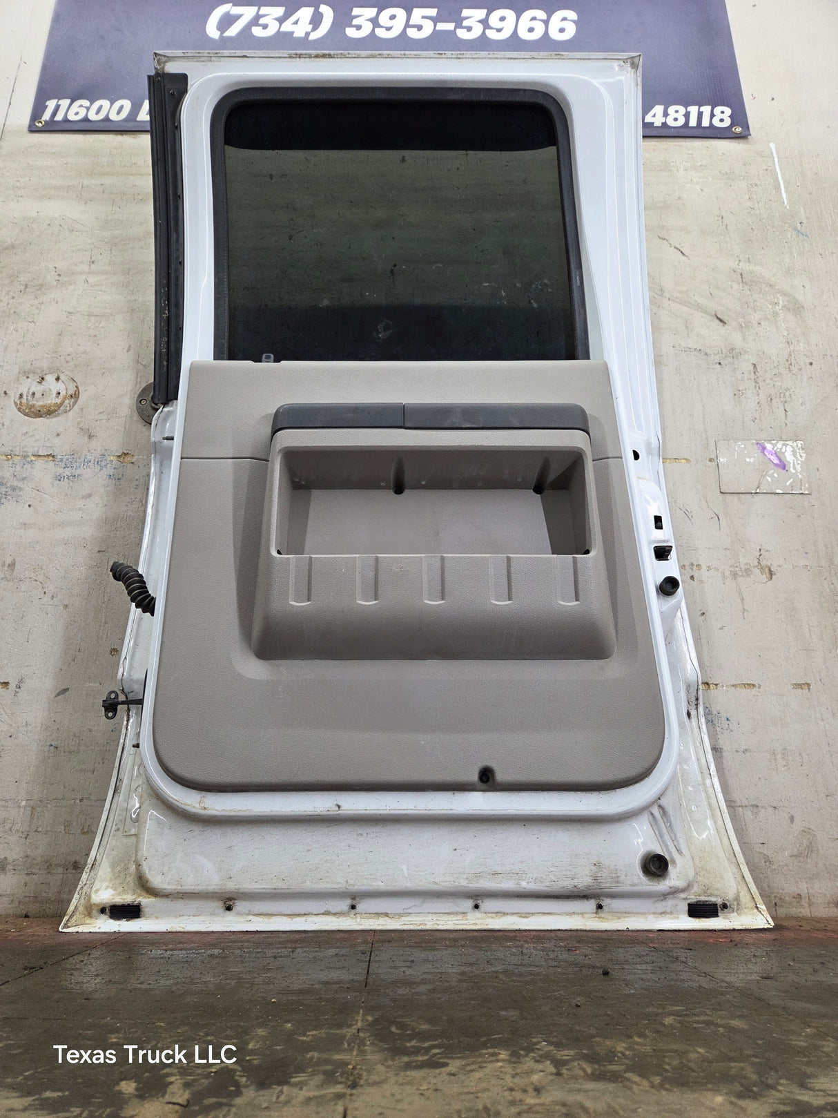 1999-2011 Ford Super Duty F250 F350 F450 F550 RH Crew Cab Passenger Side Rear Door