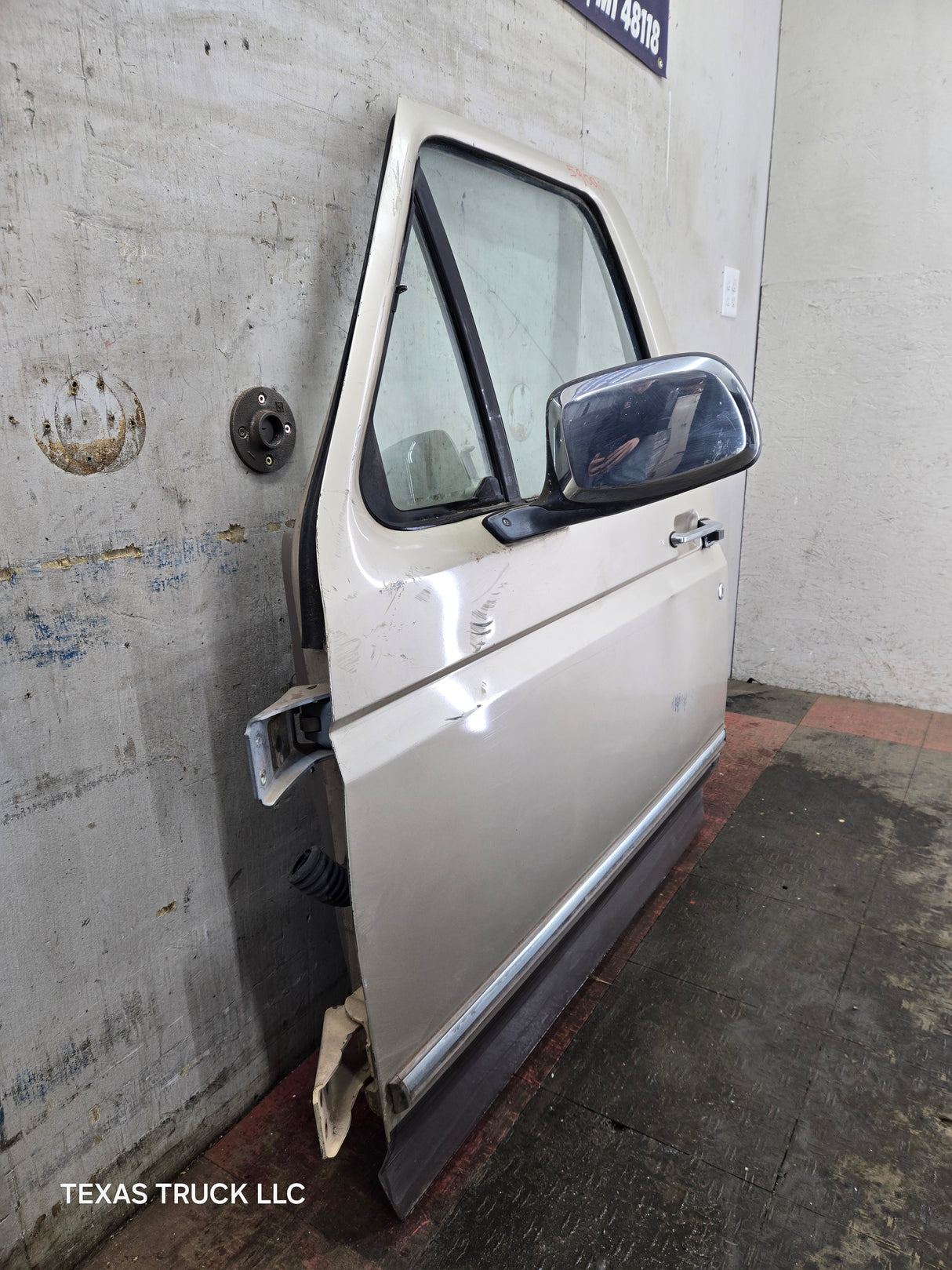1987-1997 Ford F Series F250 F350 F450 F550 Driver Side Front Door LH