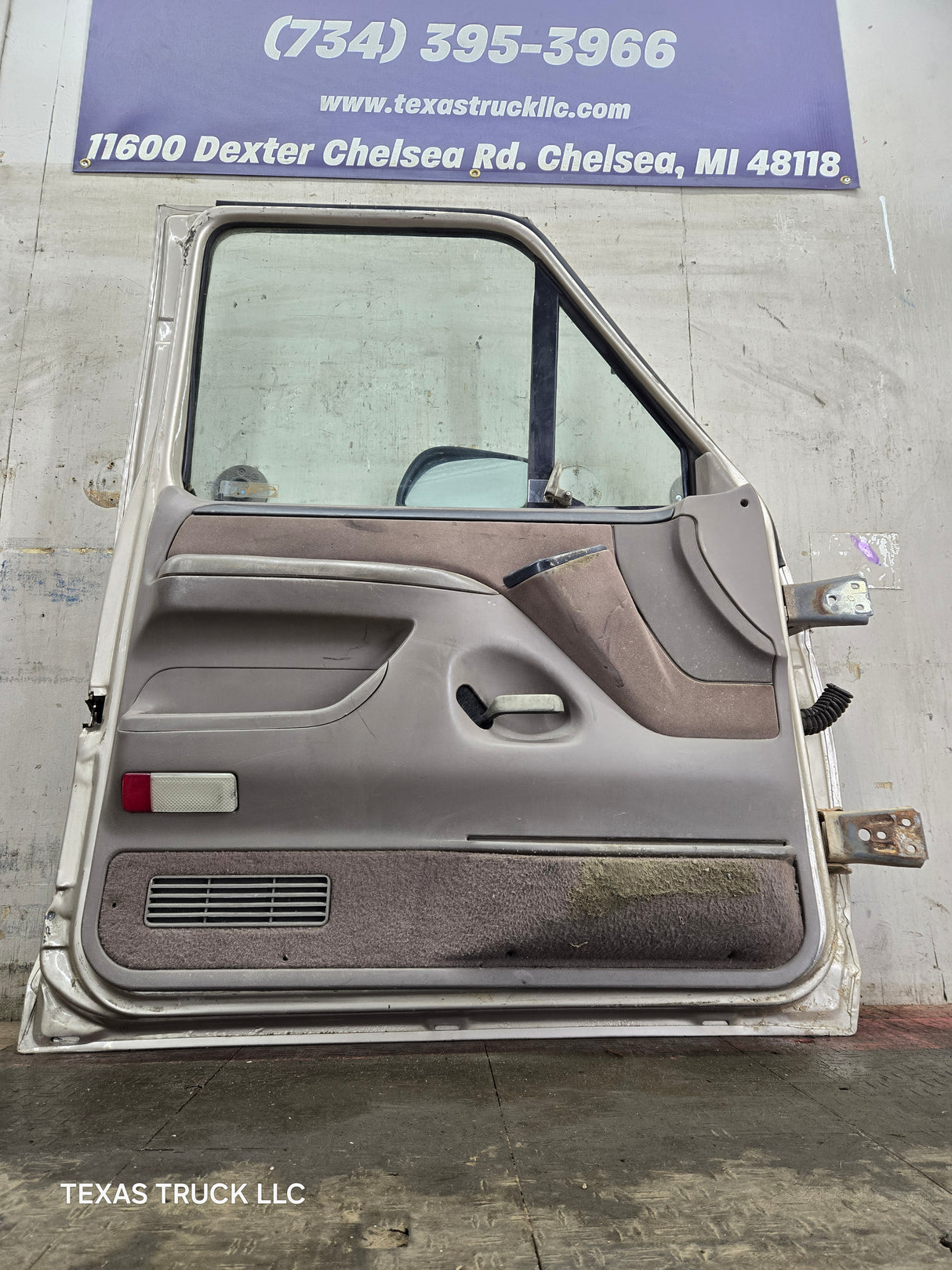 1987-1997 Ford F Series F250 F350 F450 F550 Driver Side Front Door LH