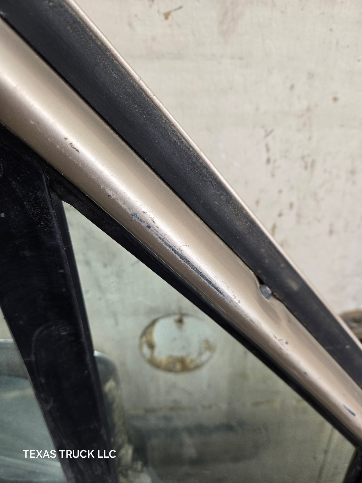 1987-1997 Ford F Series F250 F350 F450 F550 Driver Side Front Door LH