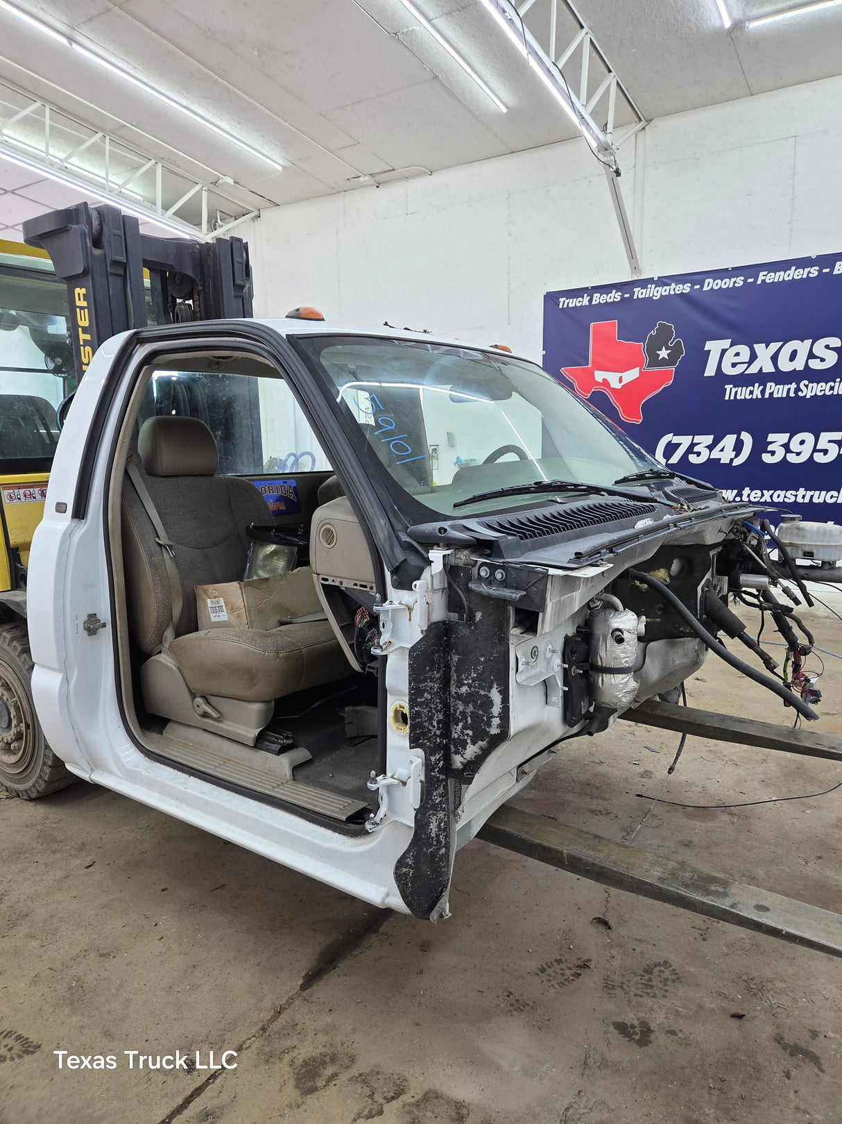 1999-2007 Chevrolet Silverado / GMC Sierra 1500 2500 HD 3500HD Regular Cab Body