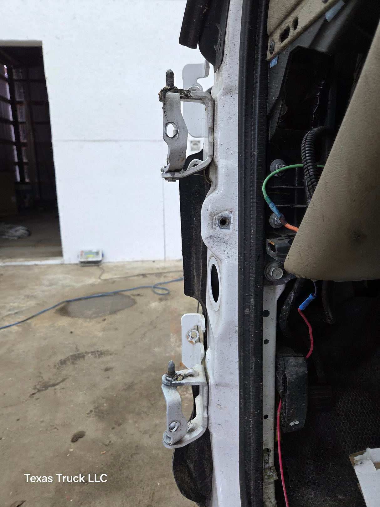 1999-2007 Chevrolet Silverado / GMC Sierra 1500 2500 HD 3500HD Regular Cab Body