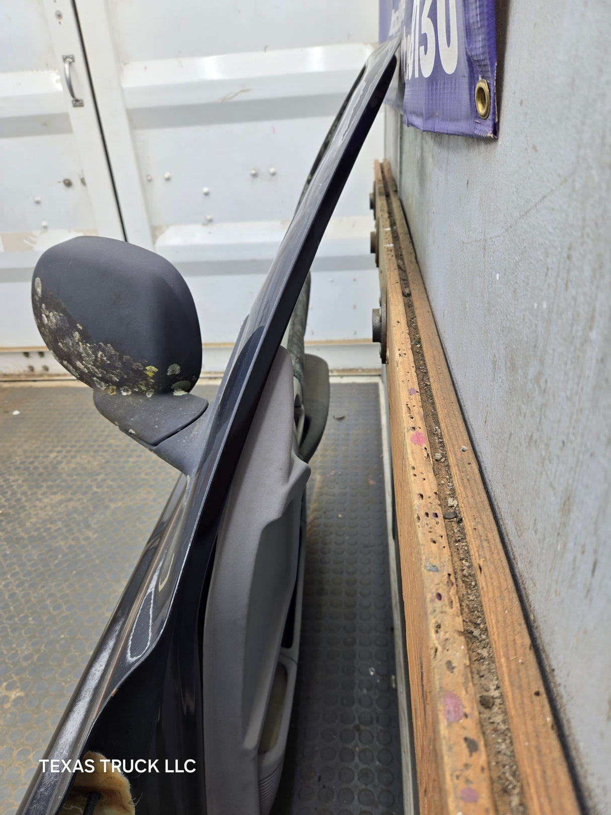 2001-2004 Dodge Dakota Passenger Side RH Front Door