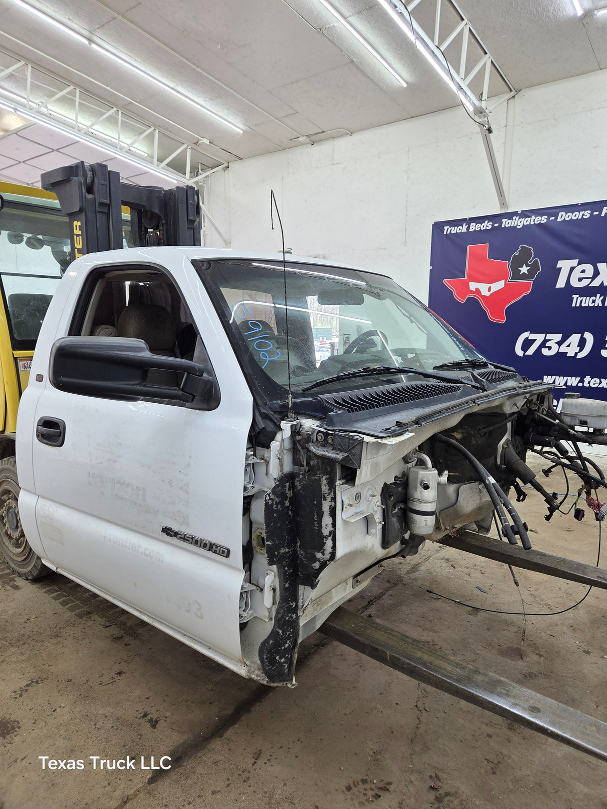 1999-2007 Chevrolet Silverado / GMC Sierra 1500 2500 HD 3500HD Regular Cab Body