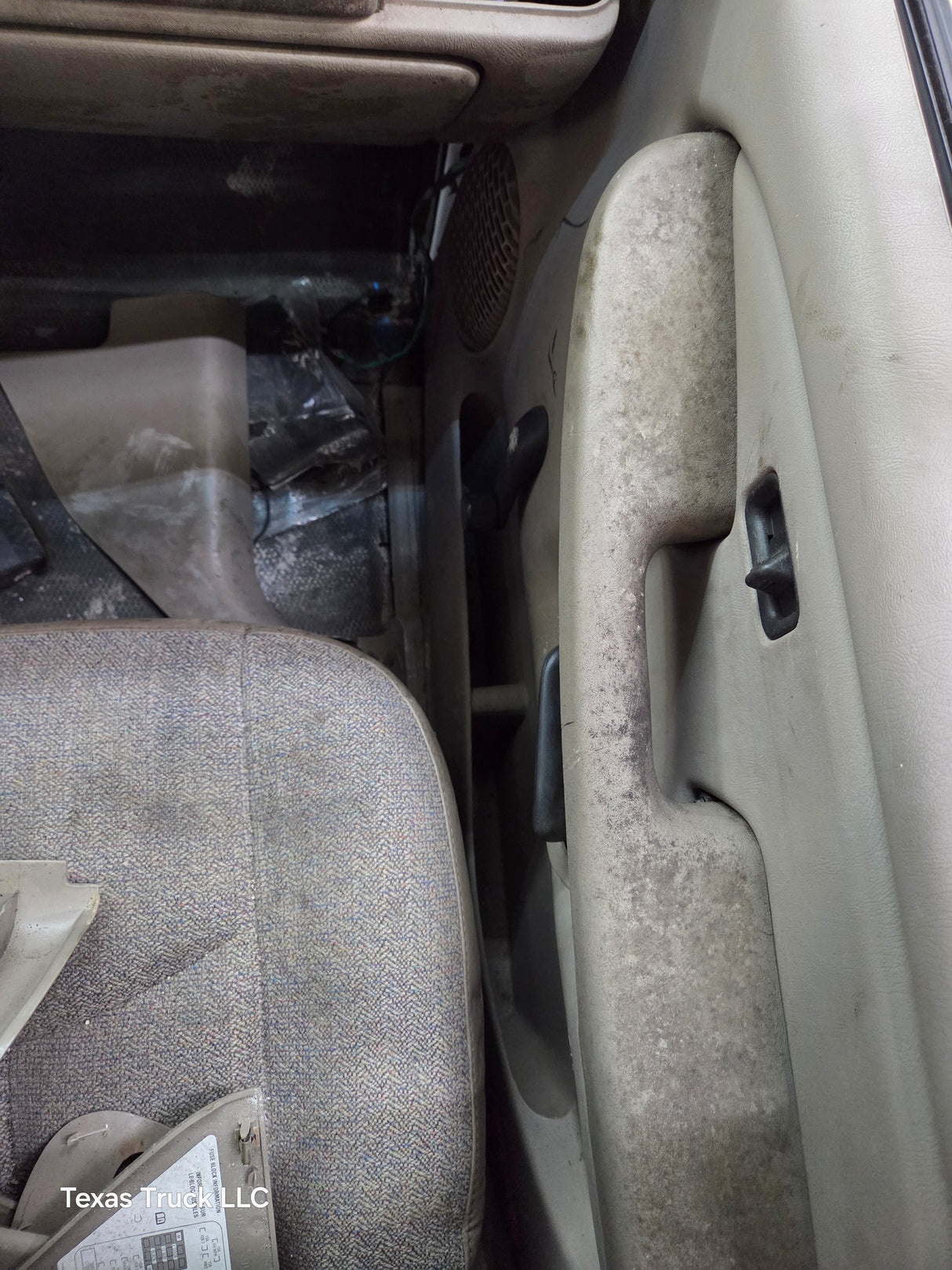 1999-2007 Chevrolet Silverado / GMC Sierra 1500 2500 HD 3500HD Regular Cab Body
