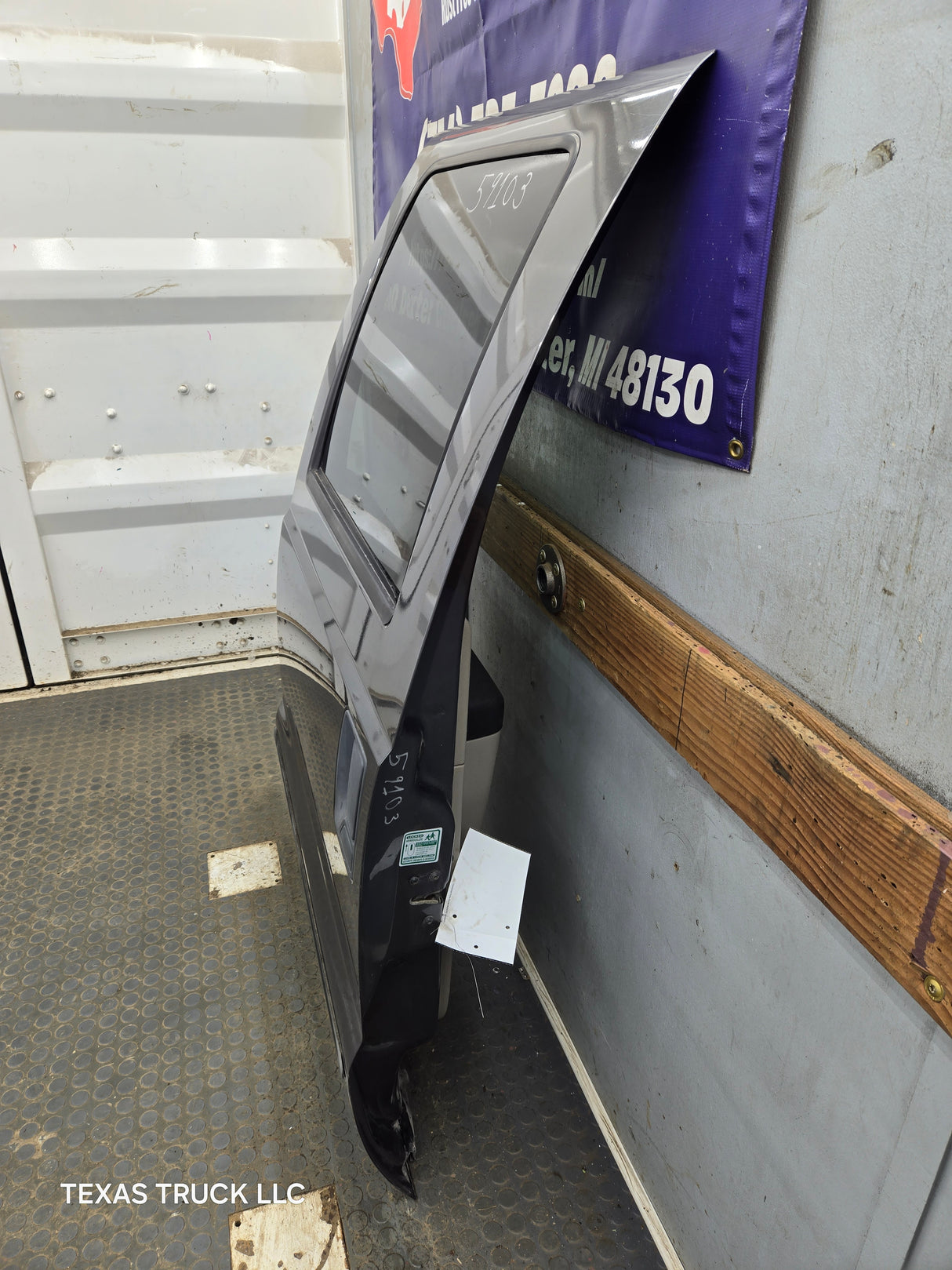 1999-2011 Ford Super Duty LH Driver Side Rear Crew Cab Door F250 F350 F450 F550