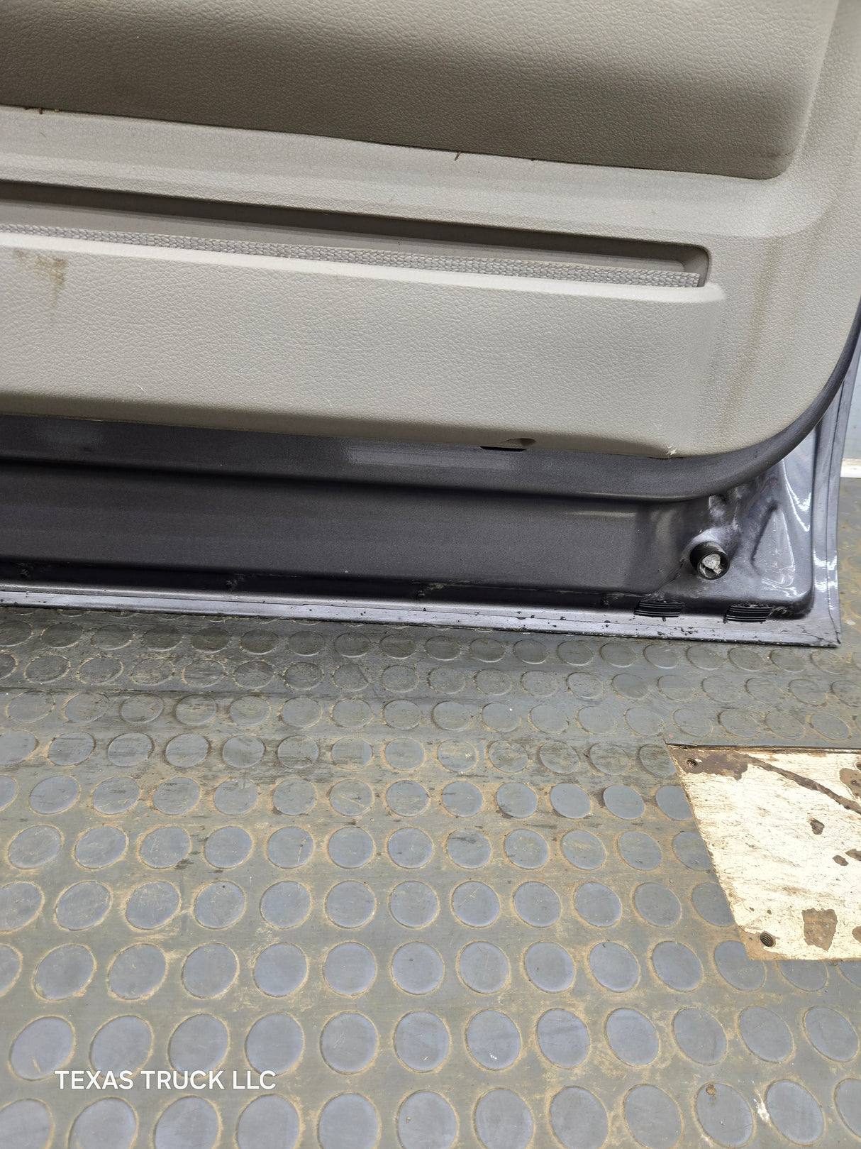 1999-2011 Ford Super Duty / Excursion Front Passenger RH Door F250 F350 F450 F550