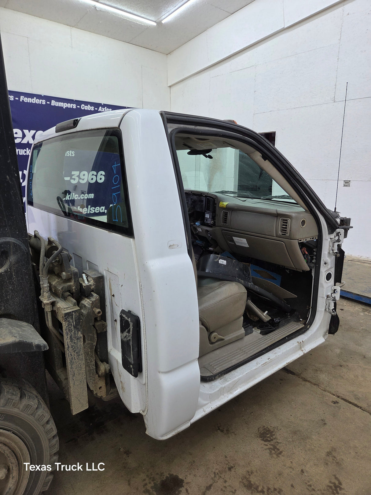 1999-2007 Chevrolet Silverado / GMC Sierra 1500 2500 HD 3500HD Regular Cab Body