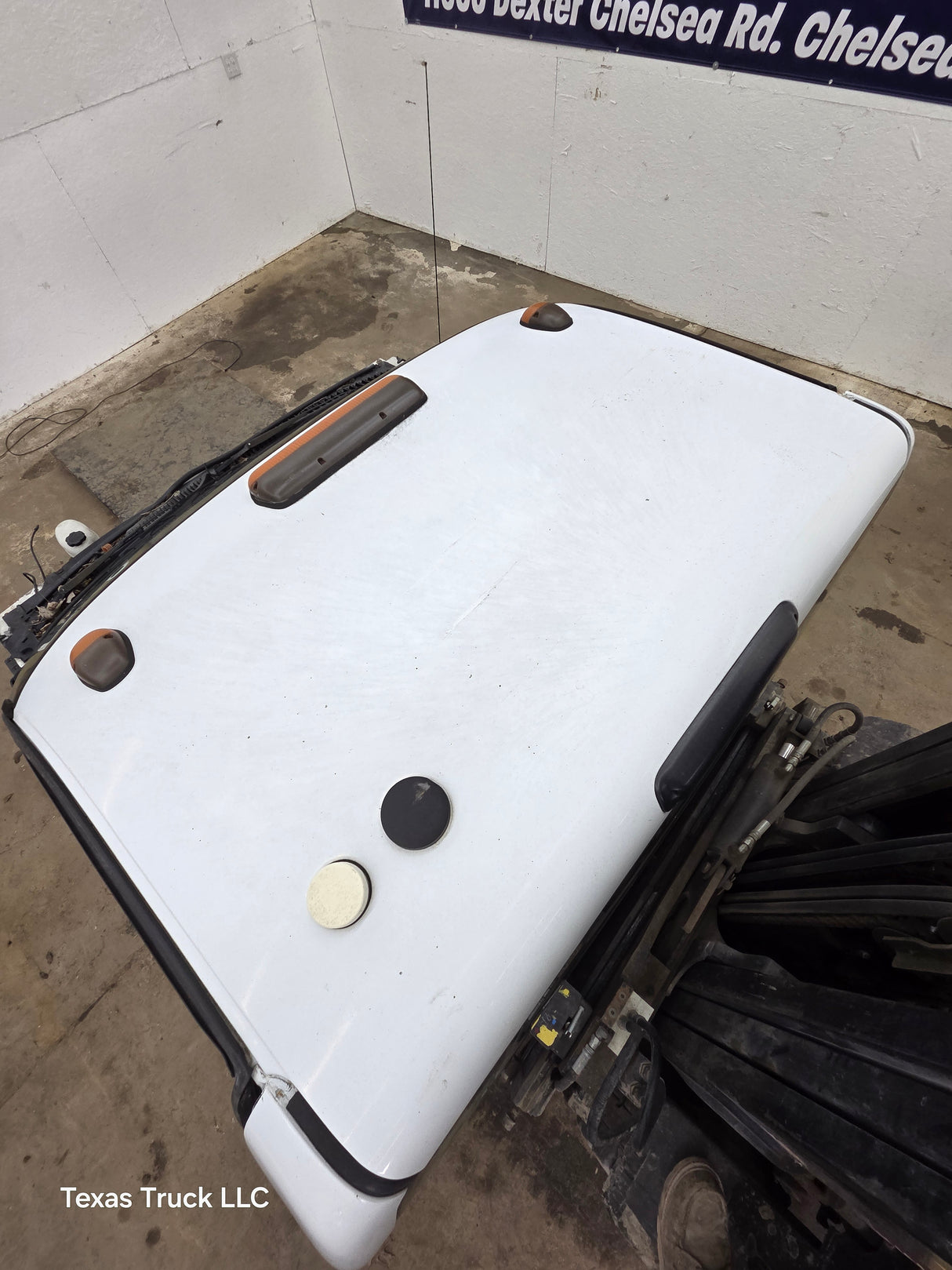 1999-2007 Chevrolet Silverado / GMC Sierra 1500 2500 HD 3500HD Regular Cab Body