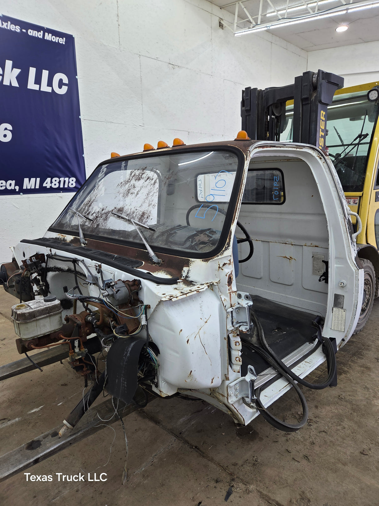 1973-1990 Chevrolet C50, C60, C65, C70, Kodiak / GMC 5000, 6000, 7000, Topkick Truck Cab