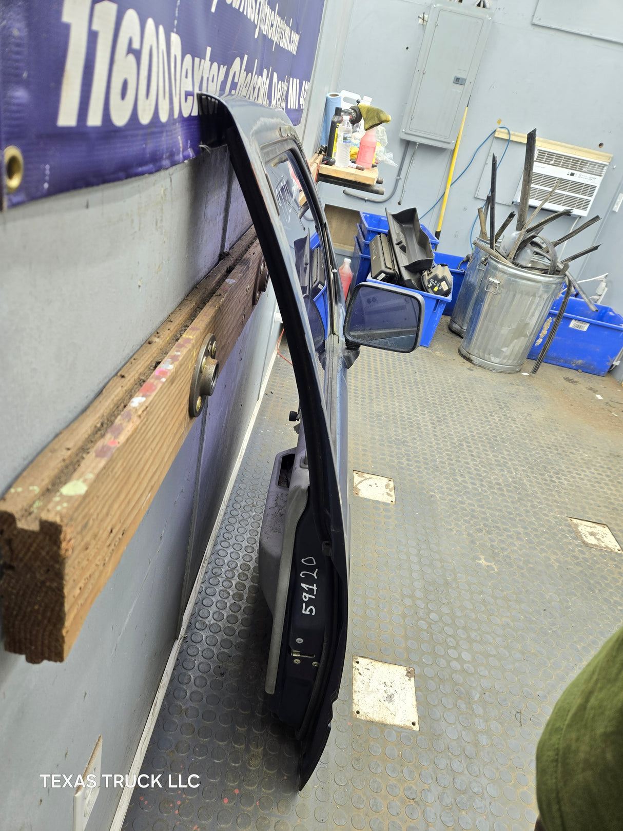 1988-1996 Isuzu Pickup RH Passenger Side Front Door