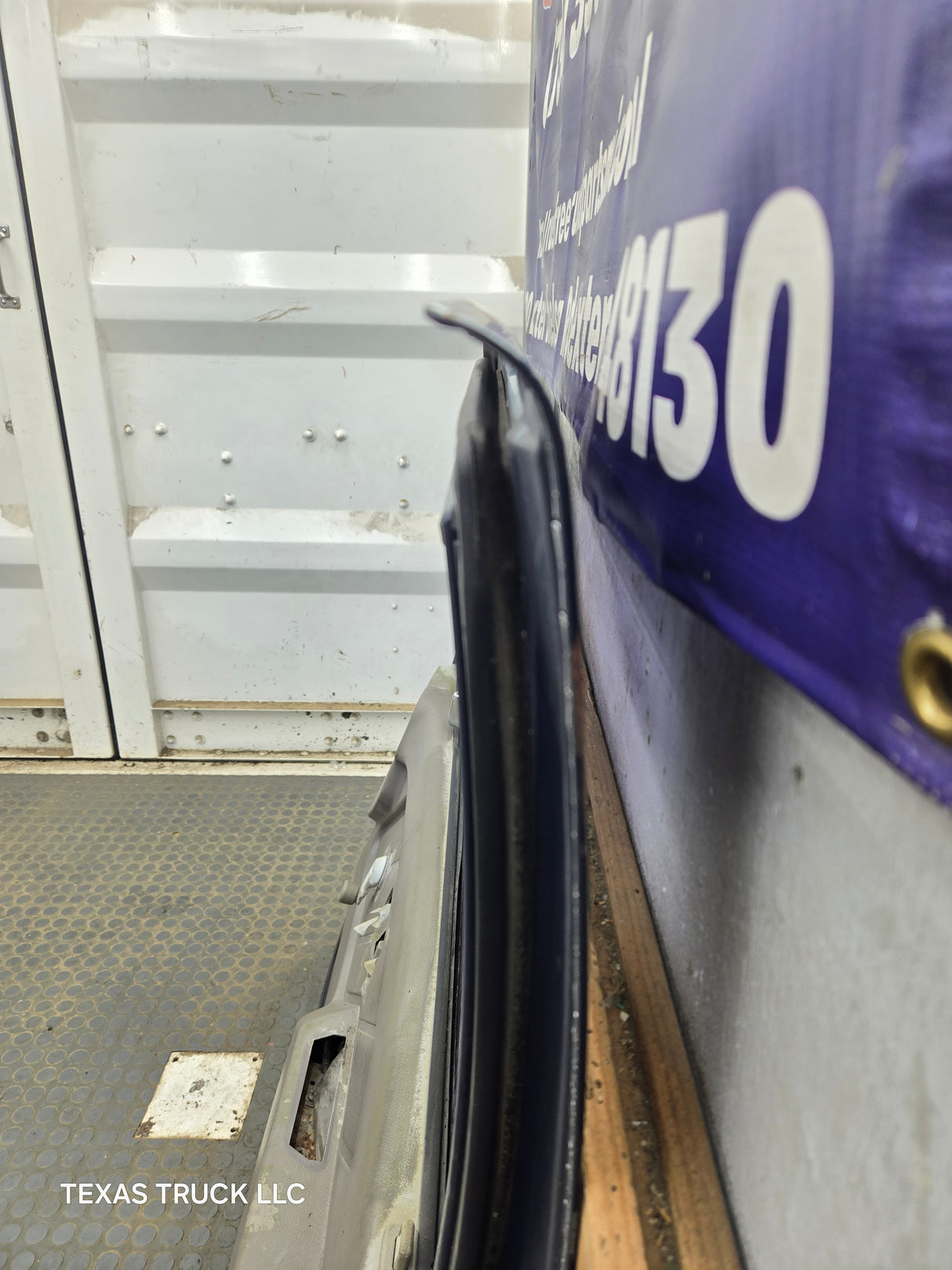 1988-1996 Isuzu Pickup RH Passenger Side Front Door