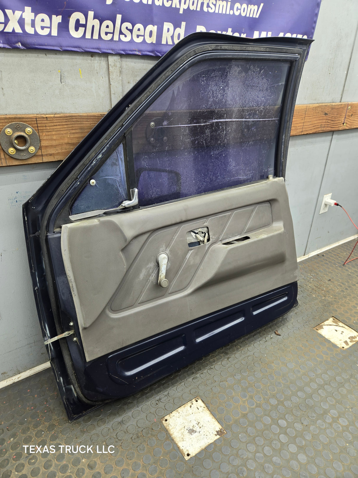 1988-1996 Isuzu Pickup RH Passenger Side Front Door