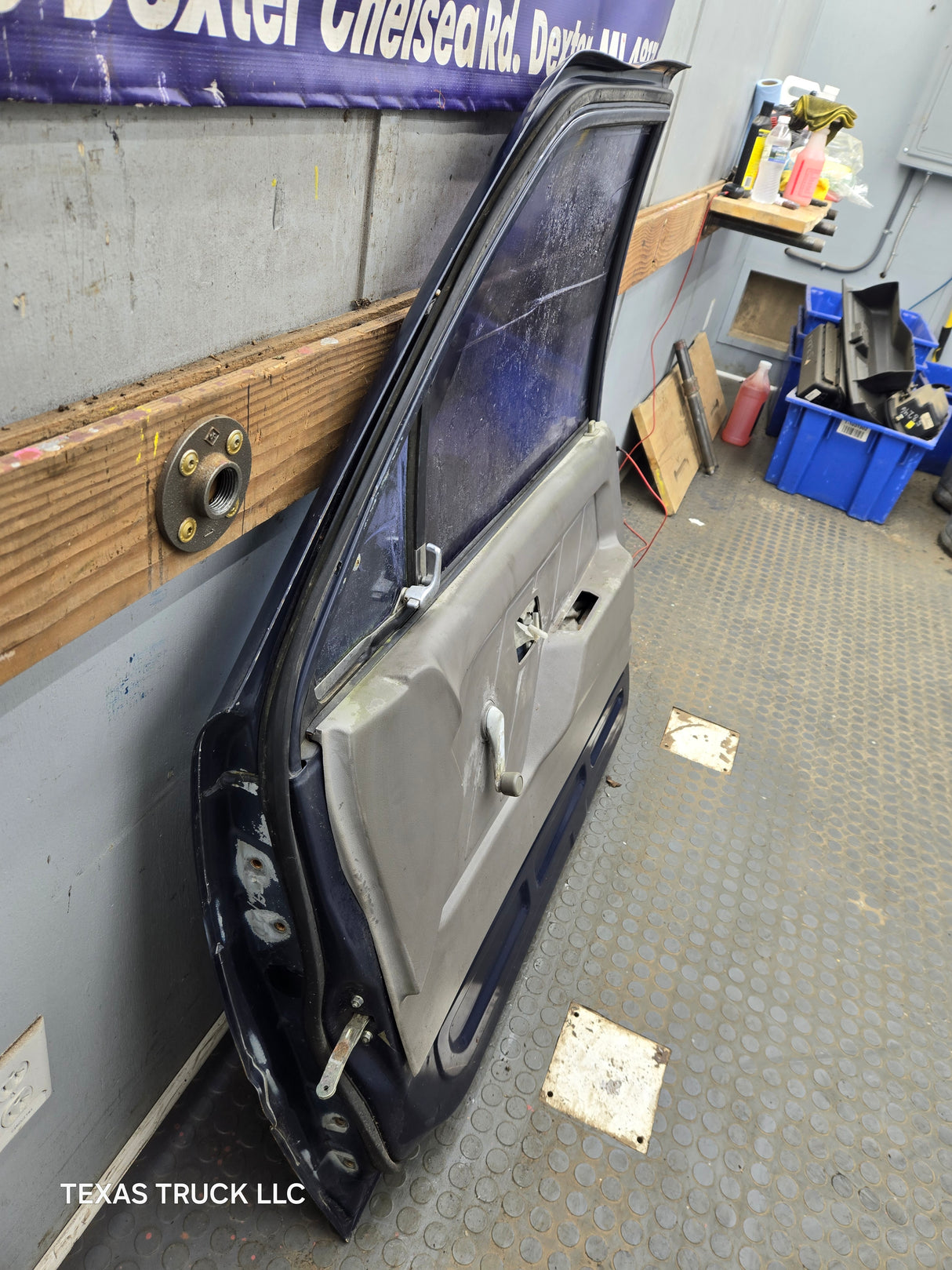 1988-1996 Isuzu Pickup RH Passenger Side Front Door