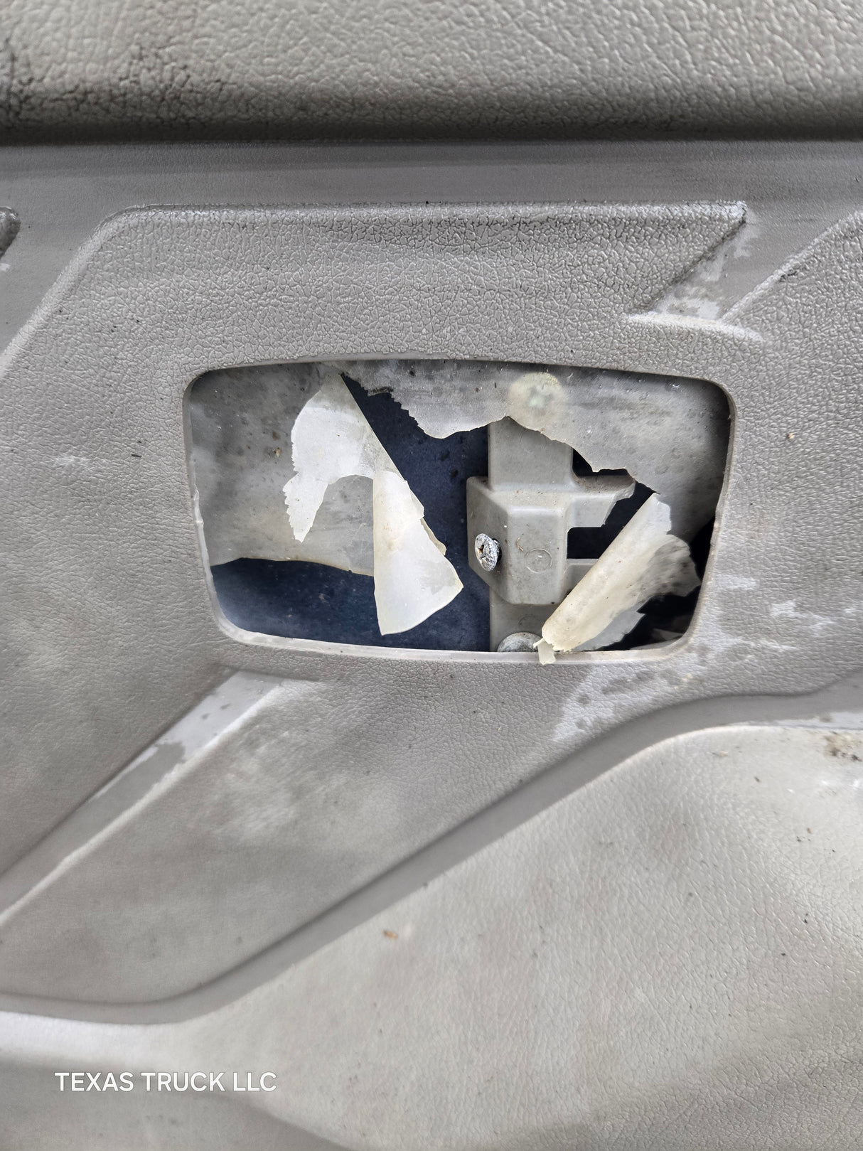 1988-1996 Isuzu Pickup RH Passenger Side Front Door