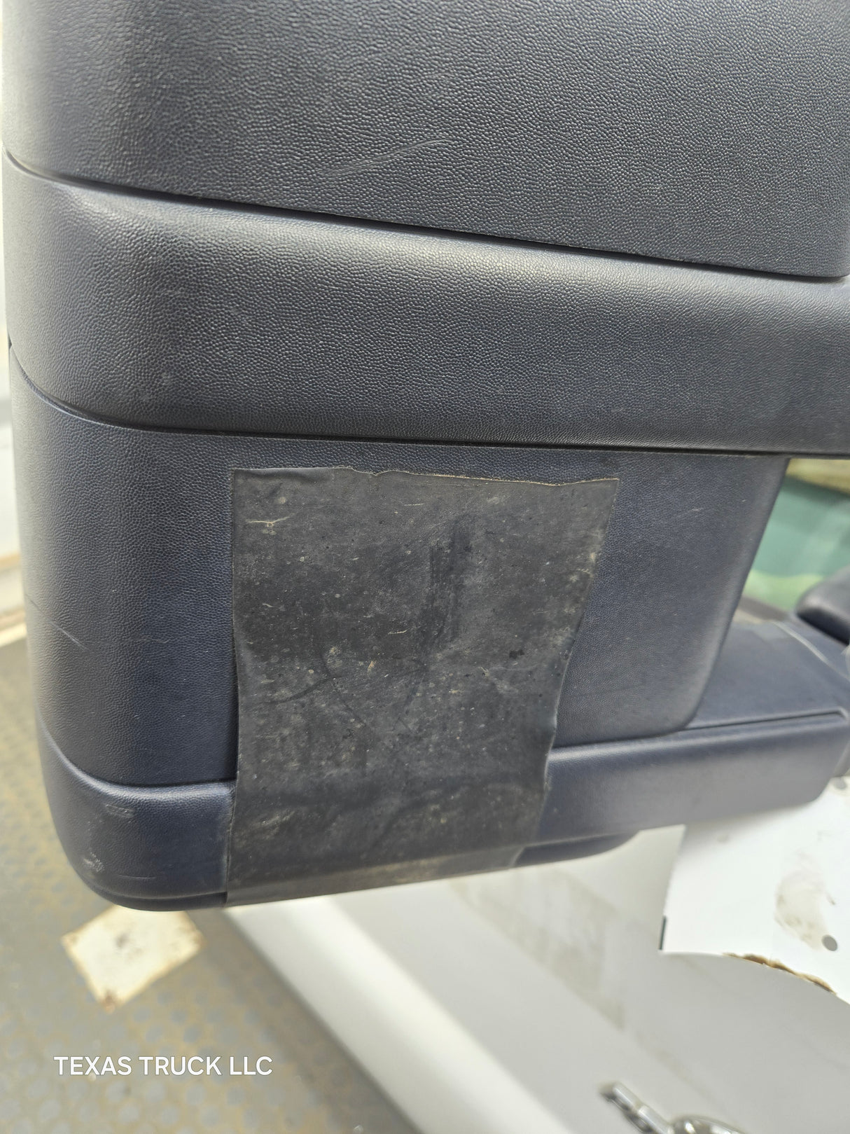 2012-2016 Ford Super Duty Passenger Side Front Door RH F250 F350 F450 F550 - Oxford White