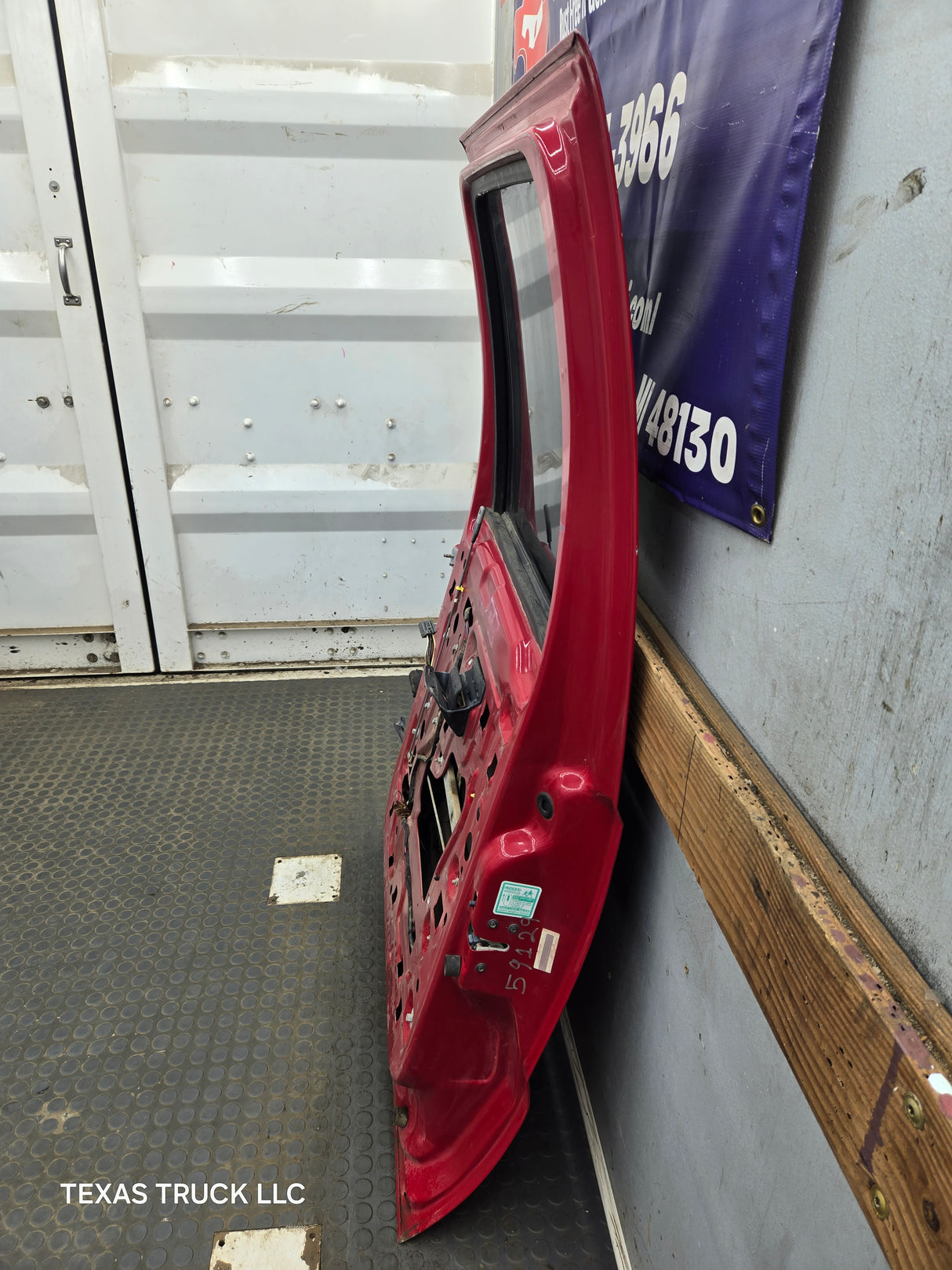 1999-2011 Ford Super Duty F250 F350 F450 F550 RH Crew Cab Passenger Side Rear Door