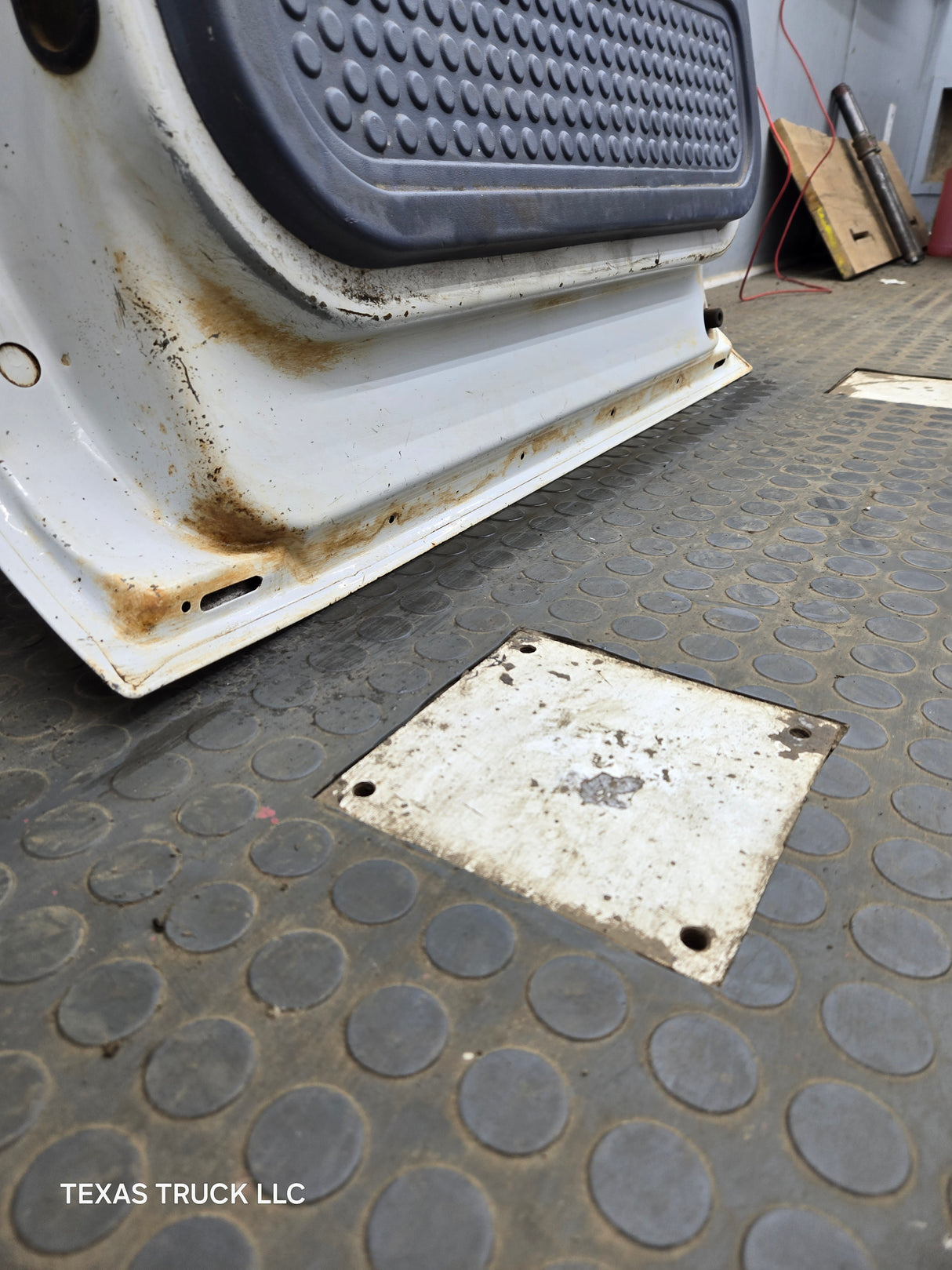 1999-2011 Ford Super Duty F250 F350 F450 F550 RH Crew Cab Passenger Side Rear Door