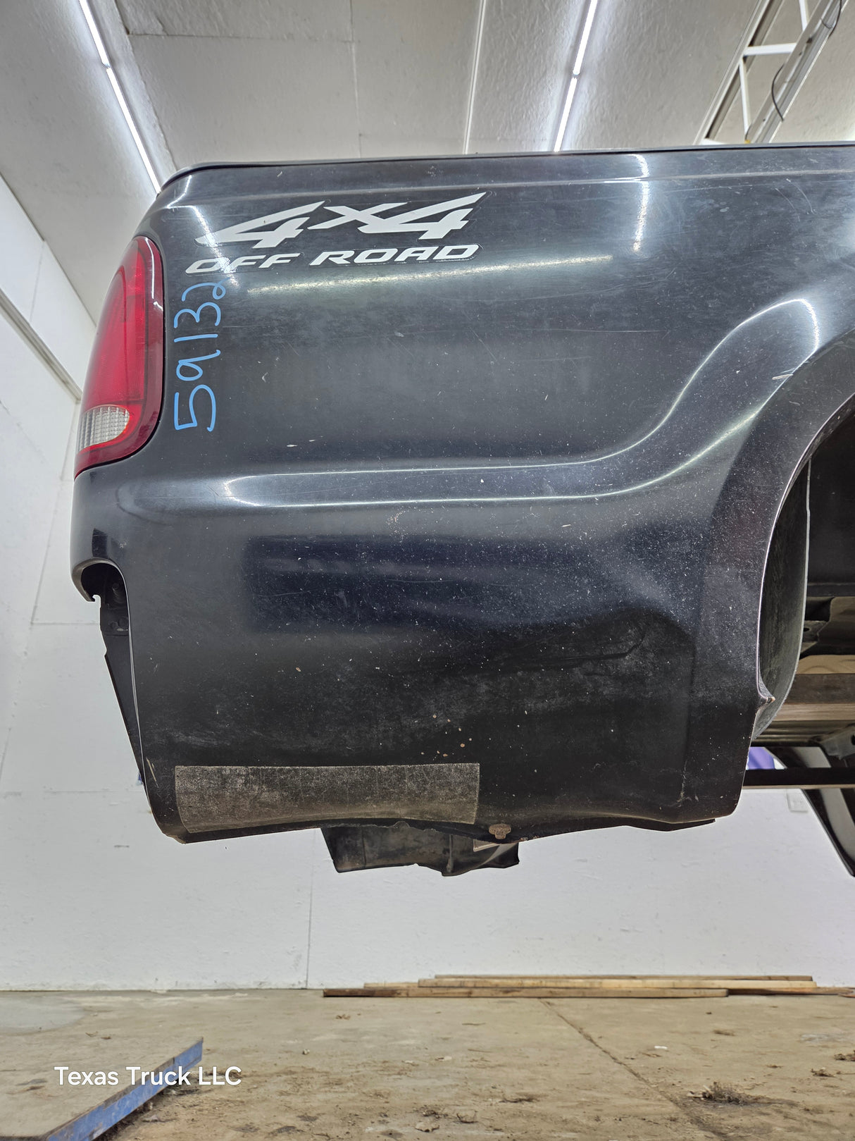 1999-2010 Ford Super Duty F250 F350 6' 9" Short Truck Bed