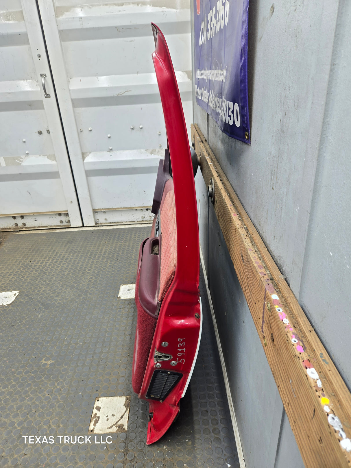 1988-2000 Chevrolet Silverado Suburban GMC Sierra RH Front Passenger Door