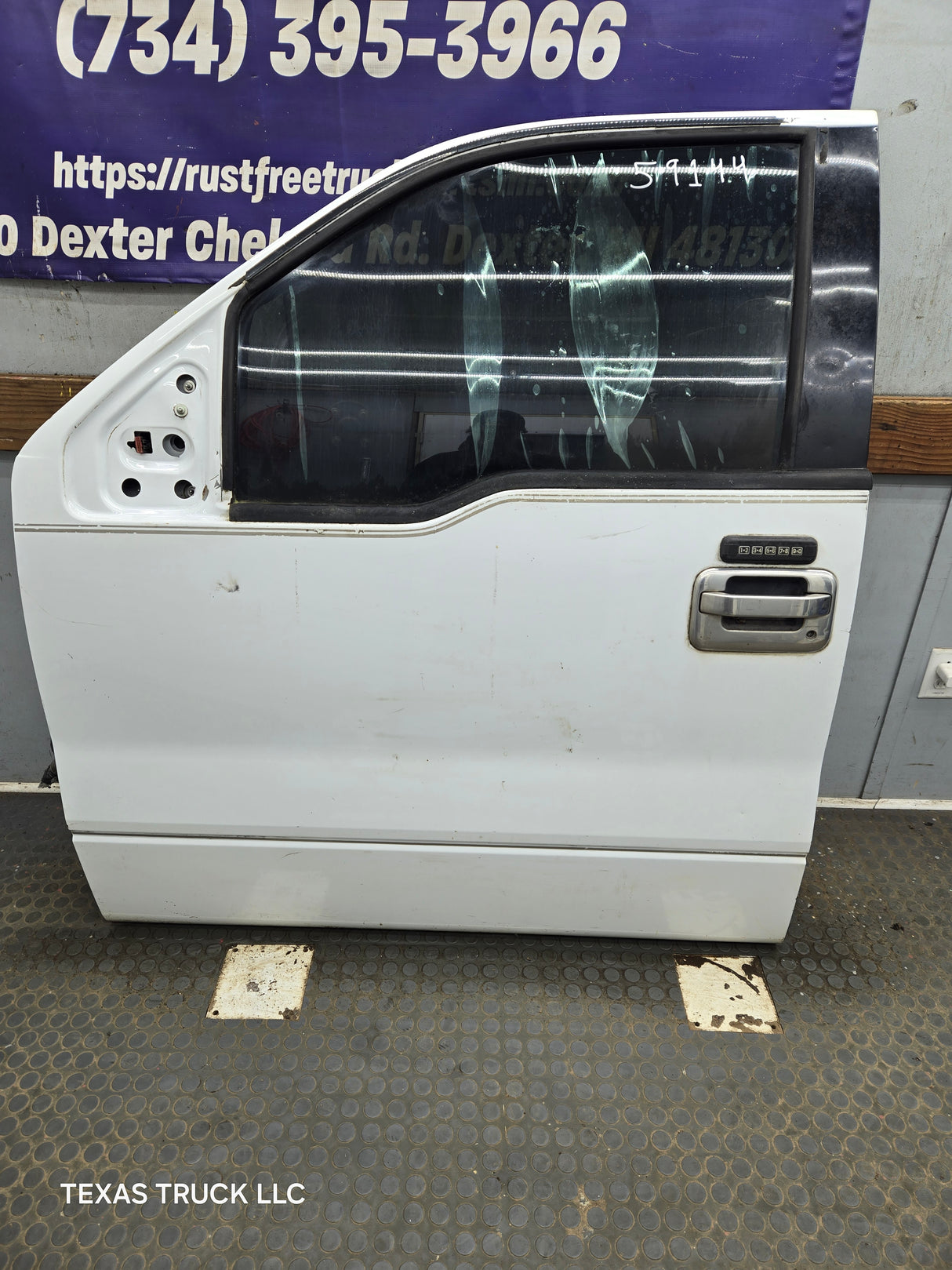 2004-2008 Ford F150 Driver Side Extended/Regular Cab Front Door LH