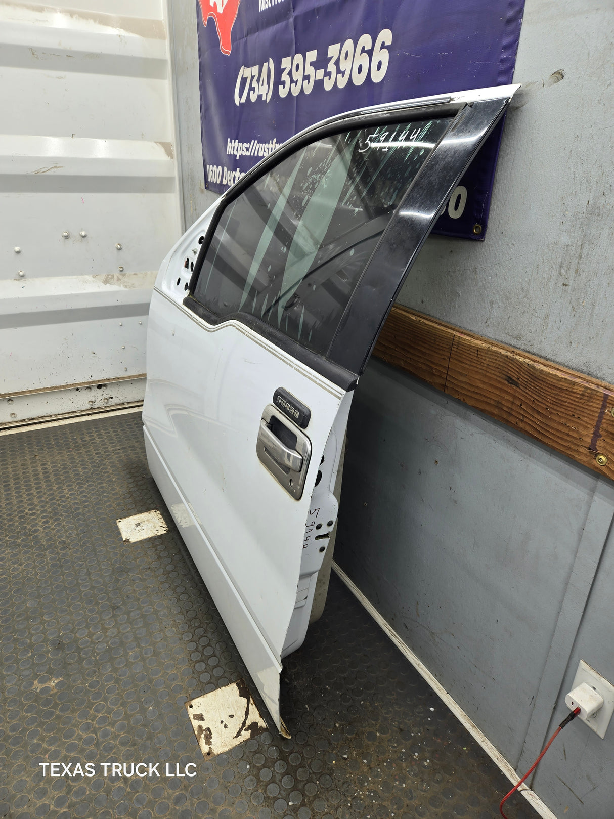 2004-2008 Ford F150 Driver Side Extended/Regular Cab Front Door LH