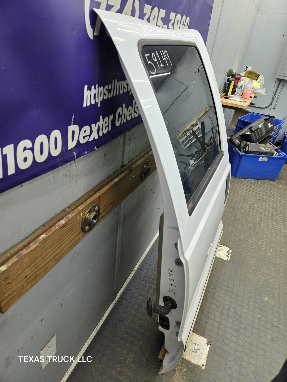 1999-2011 Ford Super Duty LH Driver Side Rear Crew Cab Door F250 F350 F450 F550