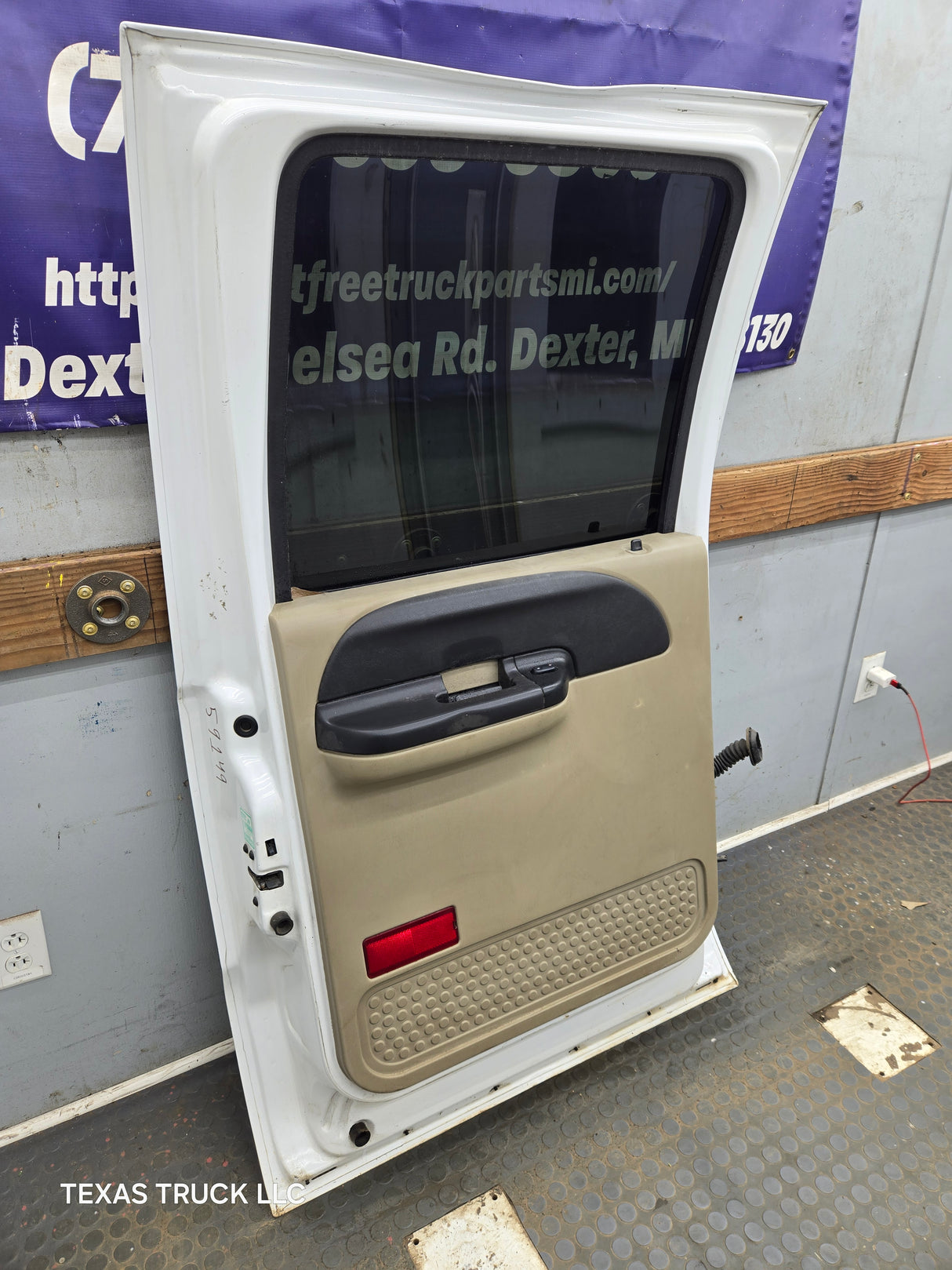 1999-2011 Ford Super Duty LH Driver Side Rear Crew Cab Door F250 F350 F450 F550