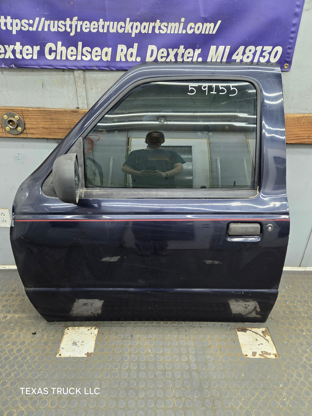 2003-2005 Ford Ranger Driver Side Front Left Hand Door